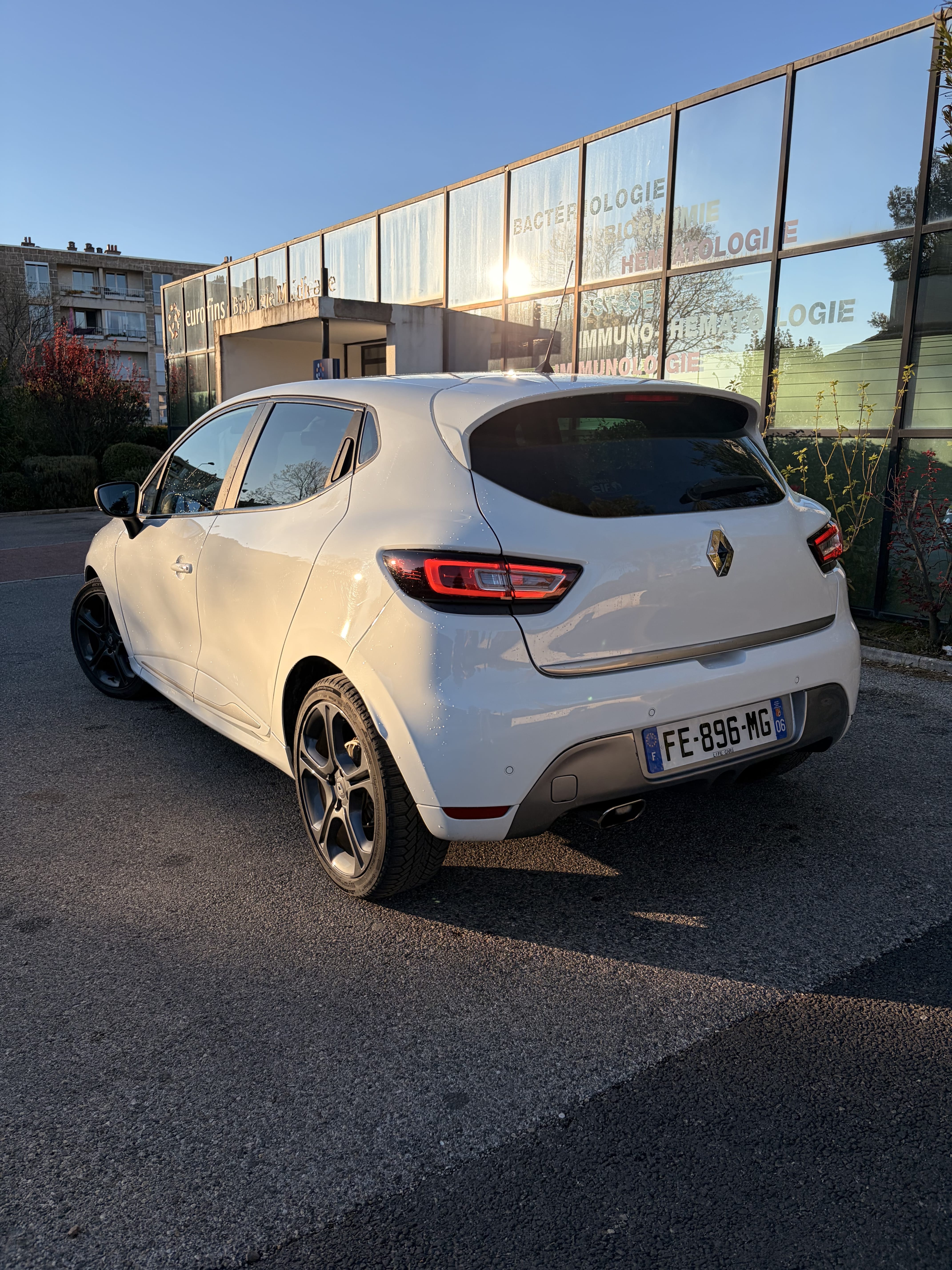 Renault Clio avec Climatisation
