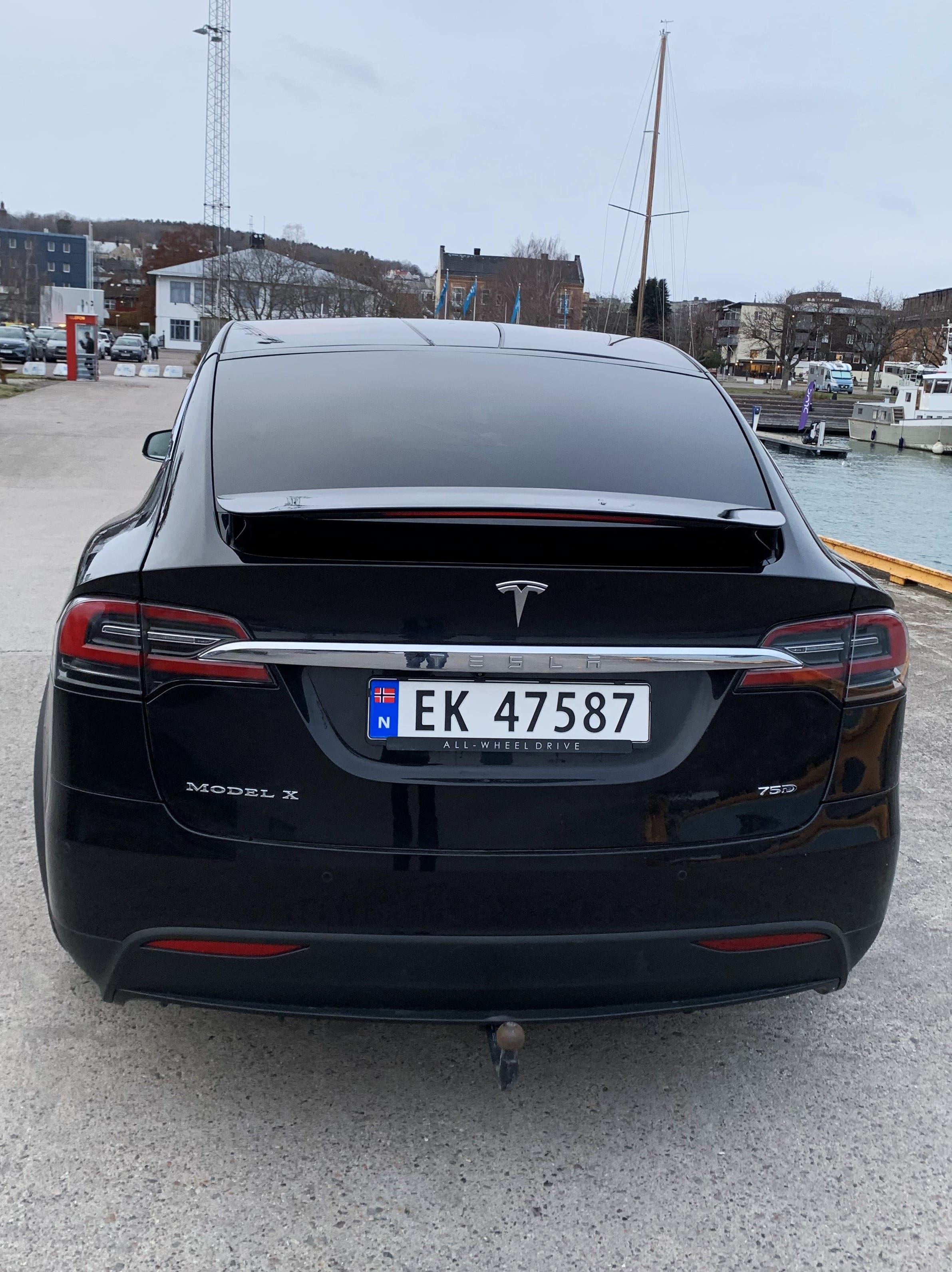 Tesla Model X Gratis lading med Firehjulstrekk