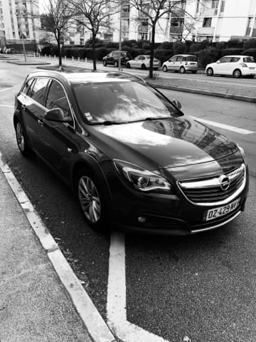 Opel Insignia Country Tourer mit Klimaanlage