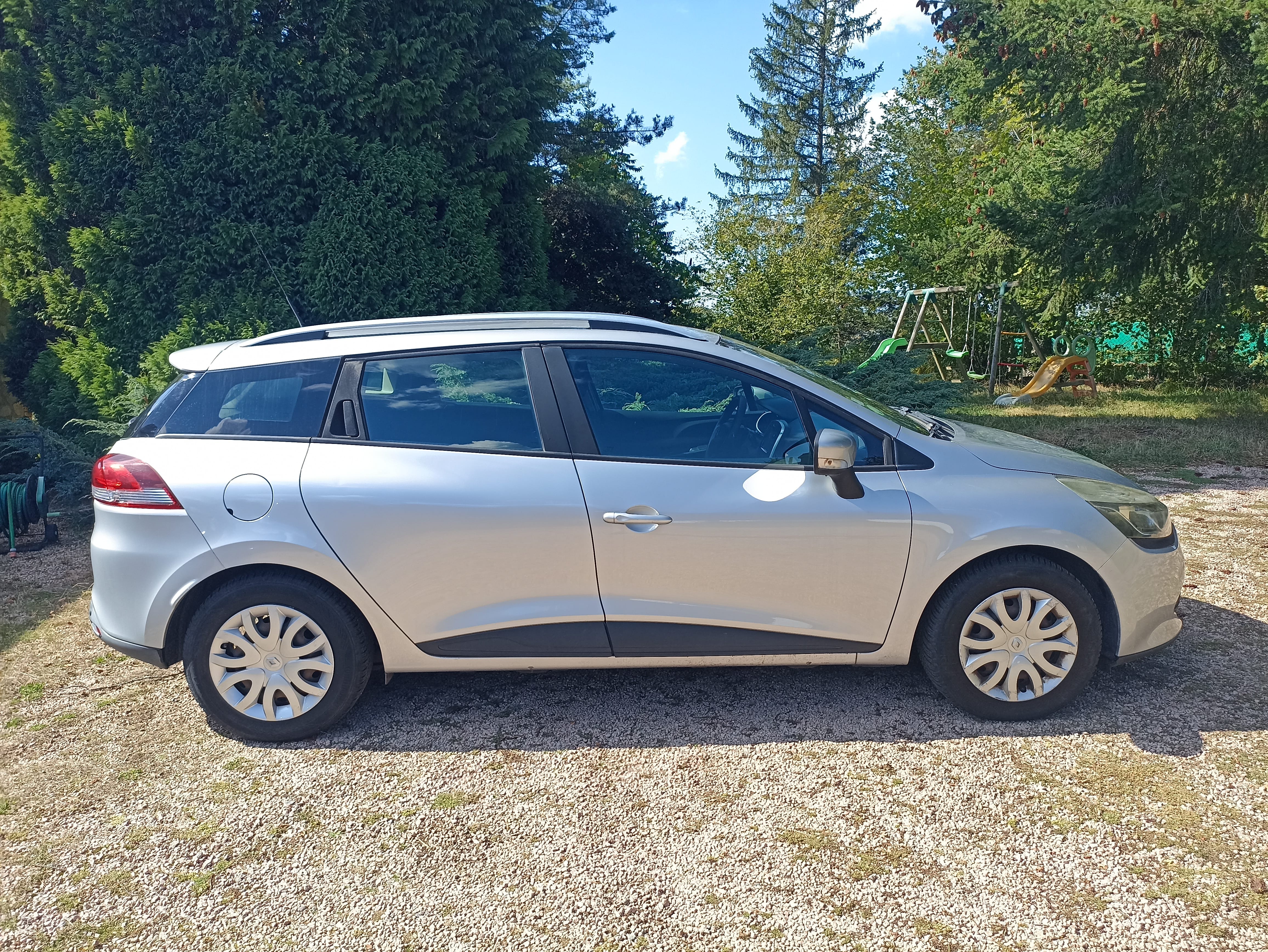 Renault Clio Estate Break avec Siège bébé