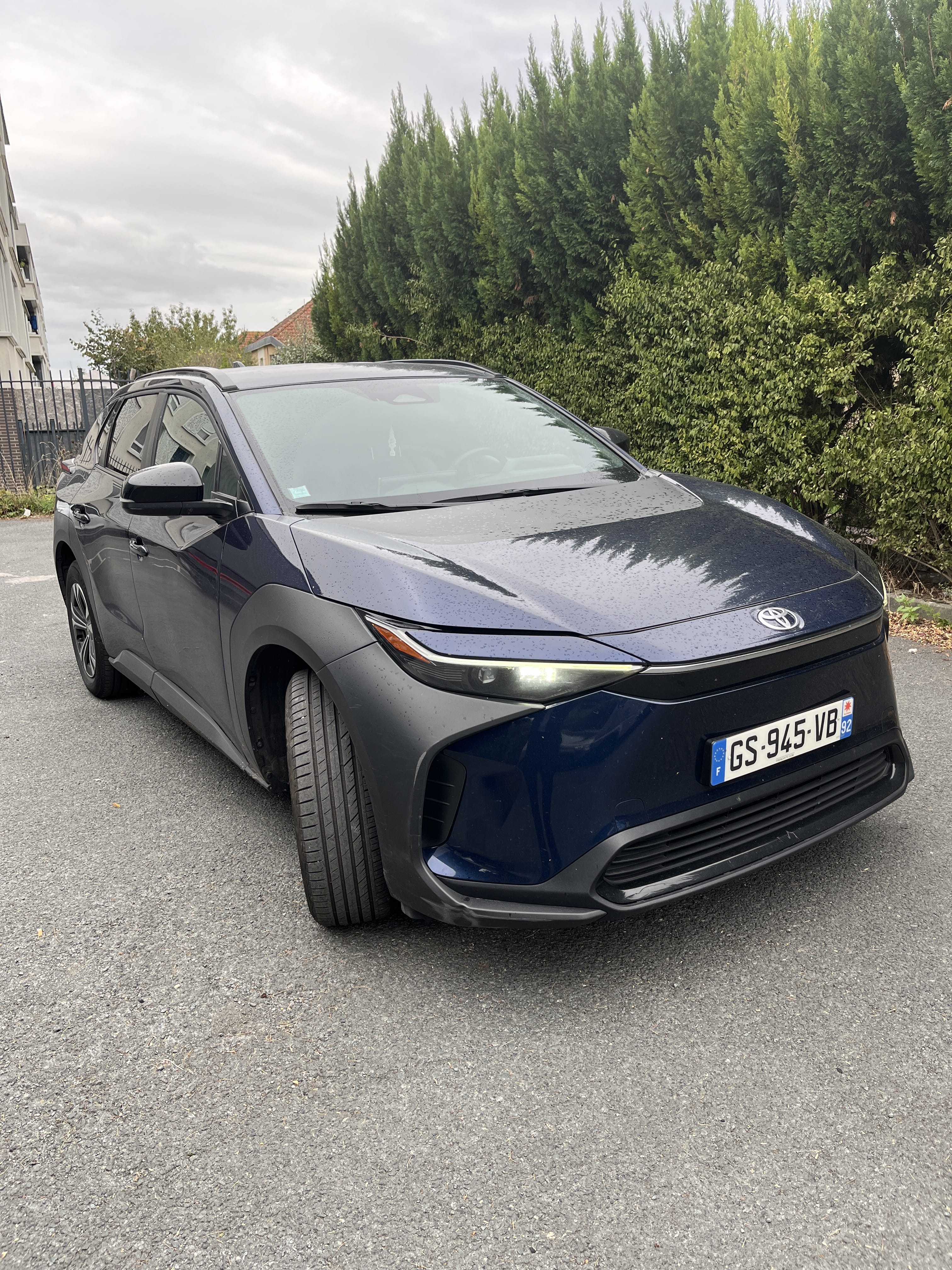 Toyota bZ4X, 2023, Électrique, automatique