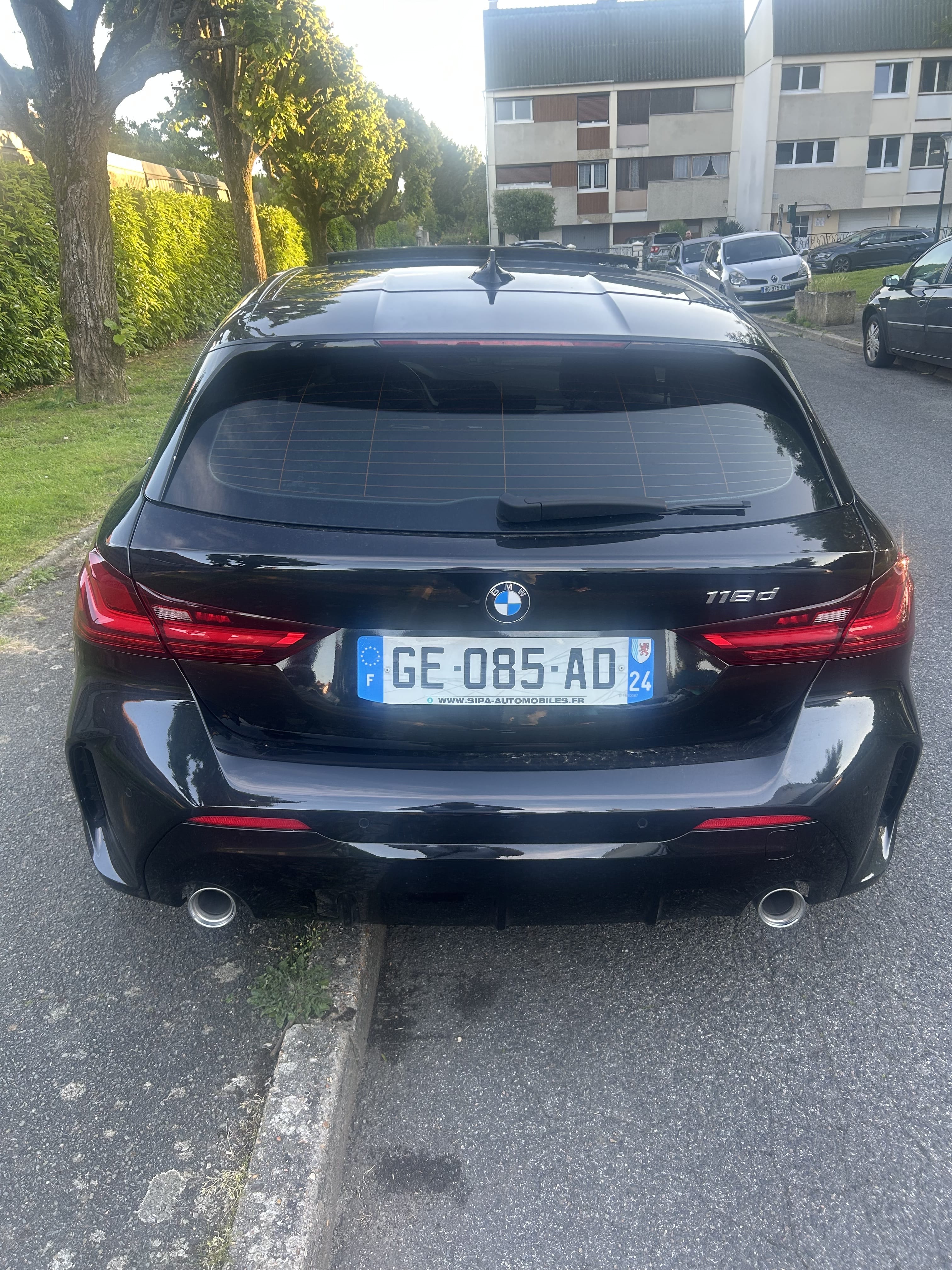 BMW Série 1 avec GPS