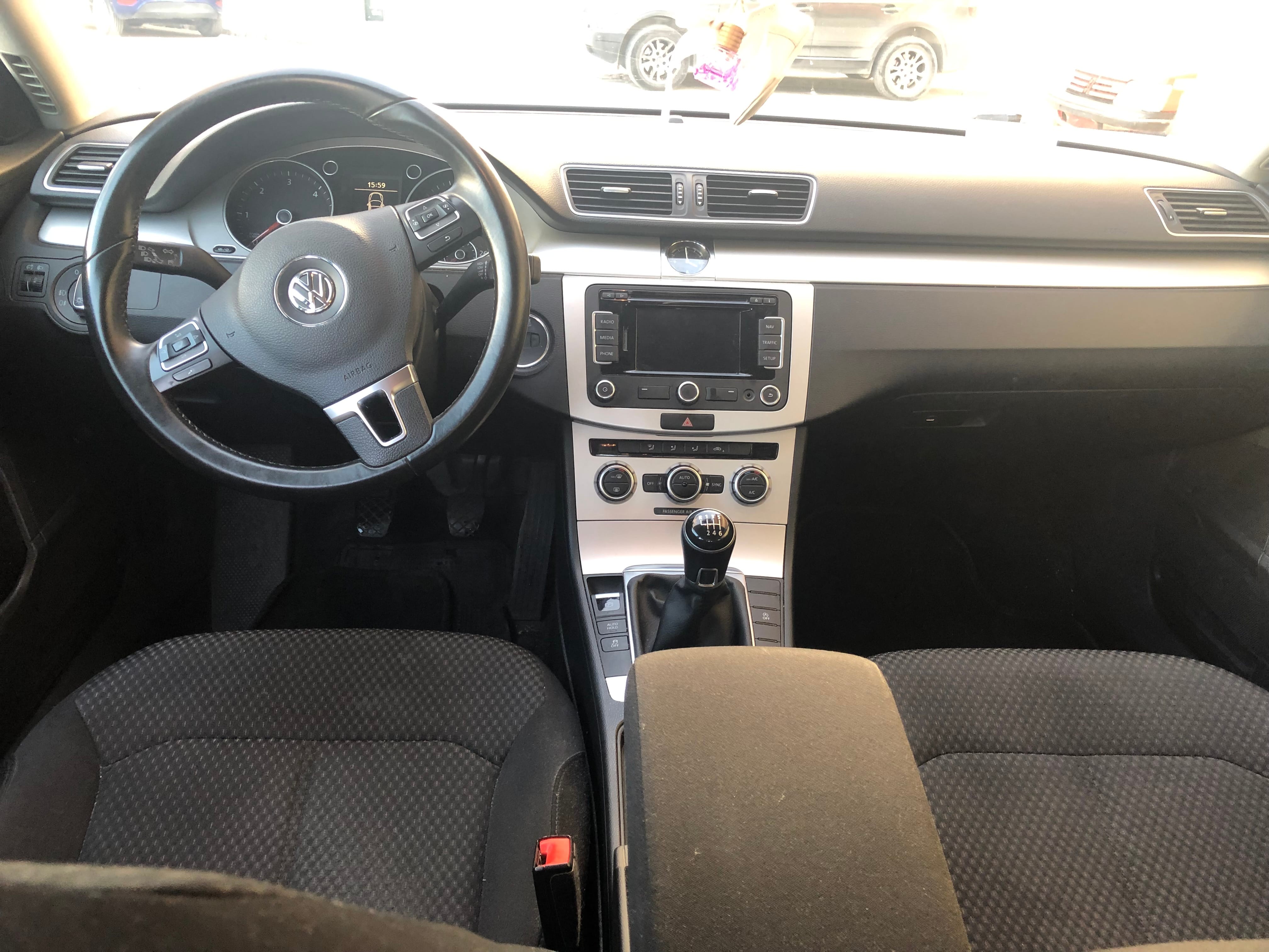Volkswagen Golf with Cruise control