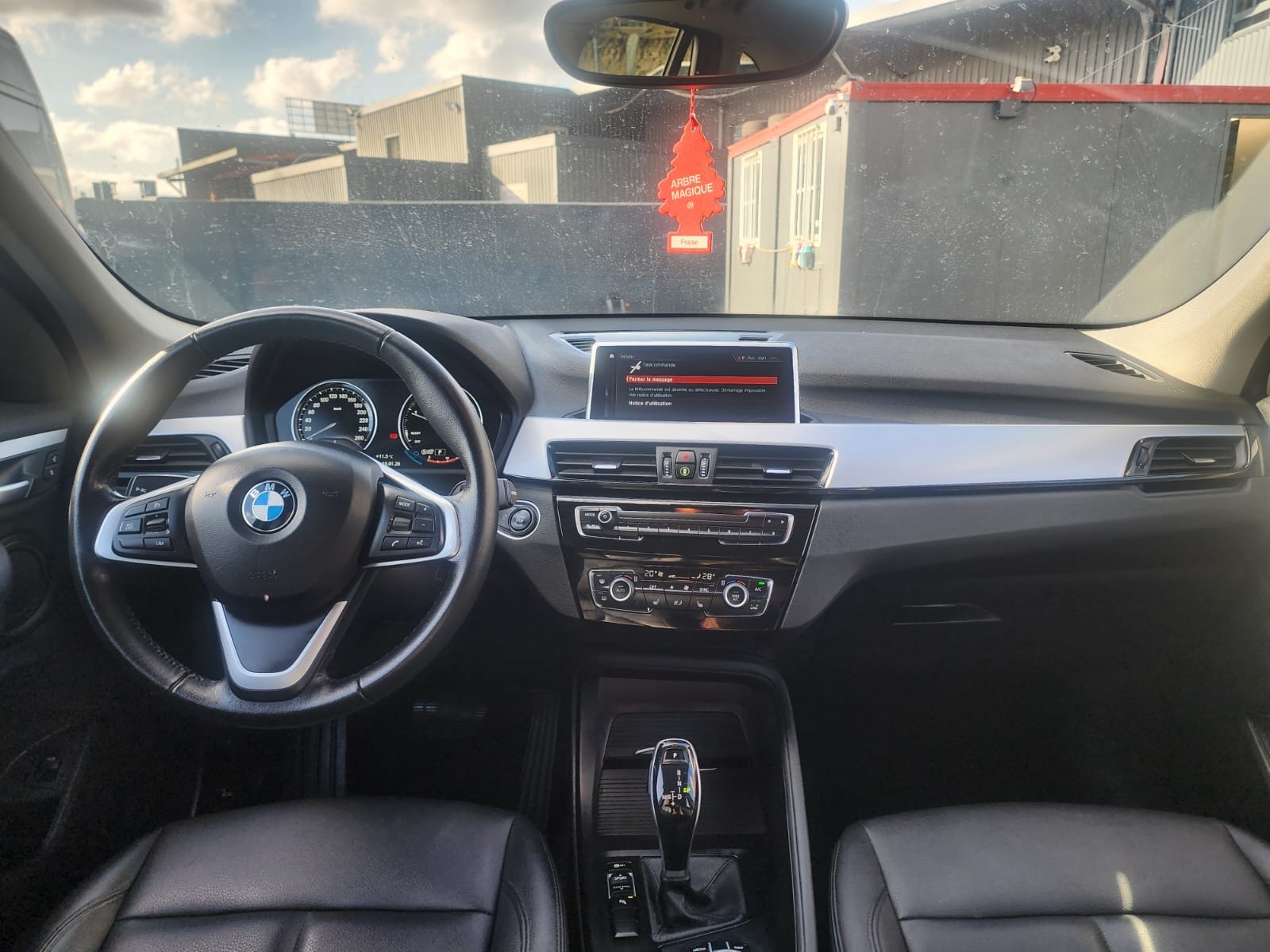 BMW X1 sDrive16d with Backup camera