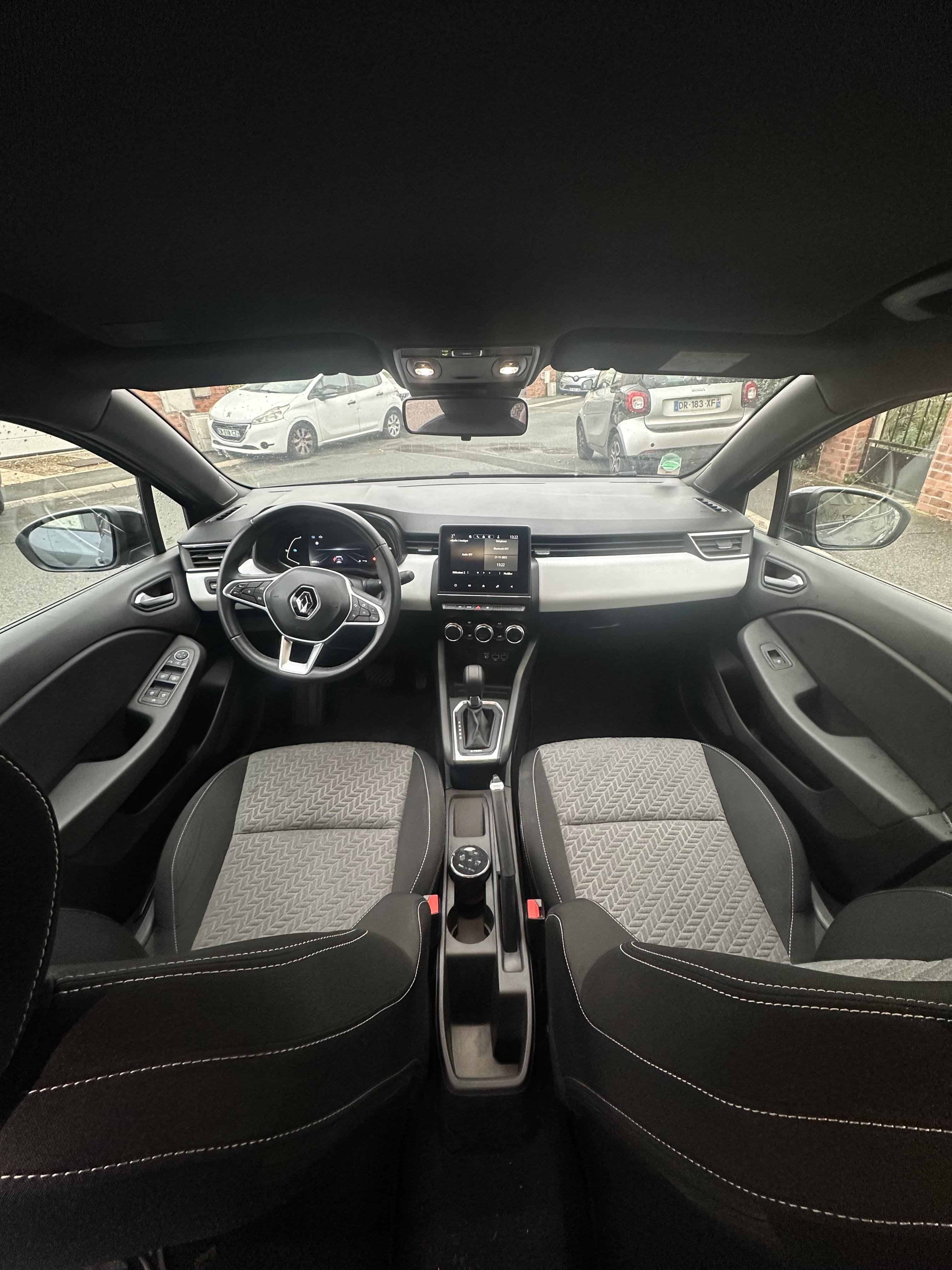 Renault Clio E-tech avec GPS