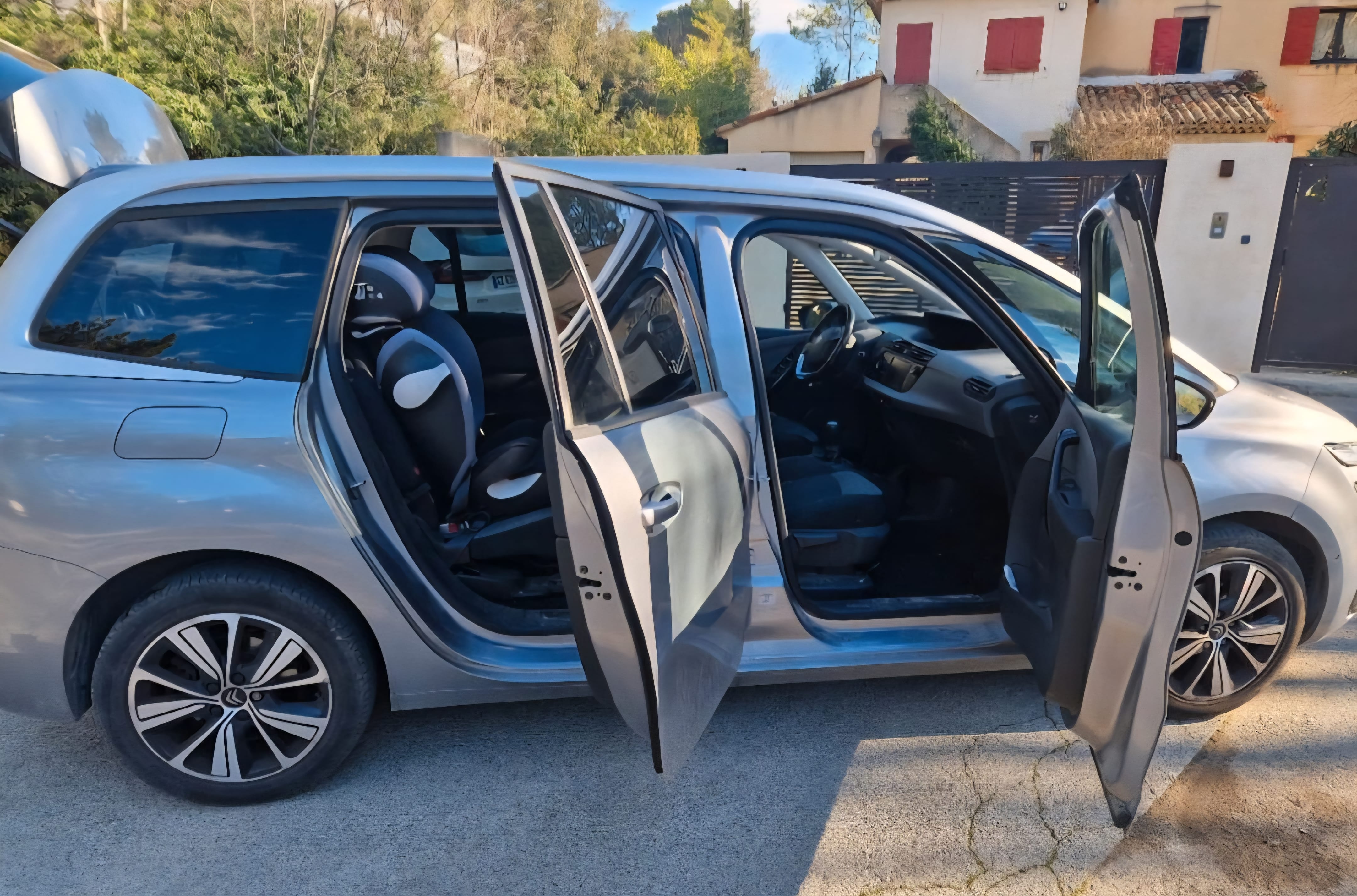 Citroen C4 Grand Picasso avec Climatisation