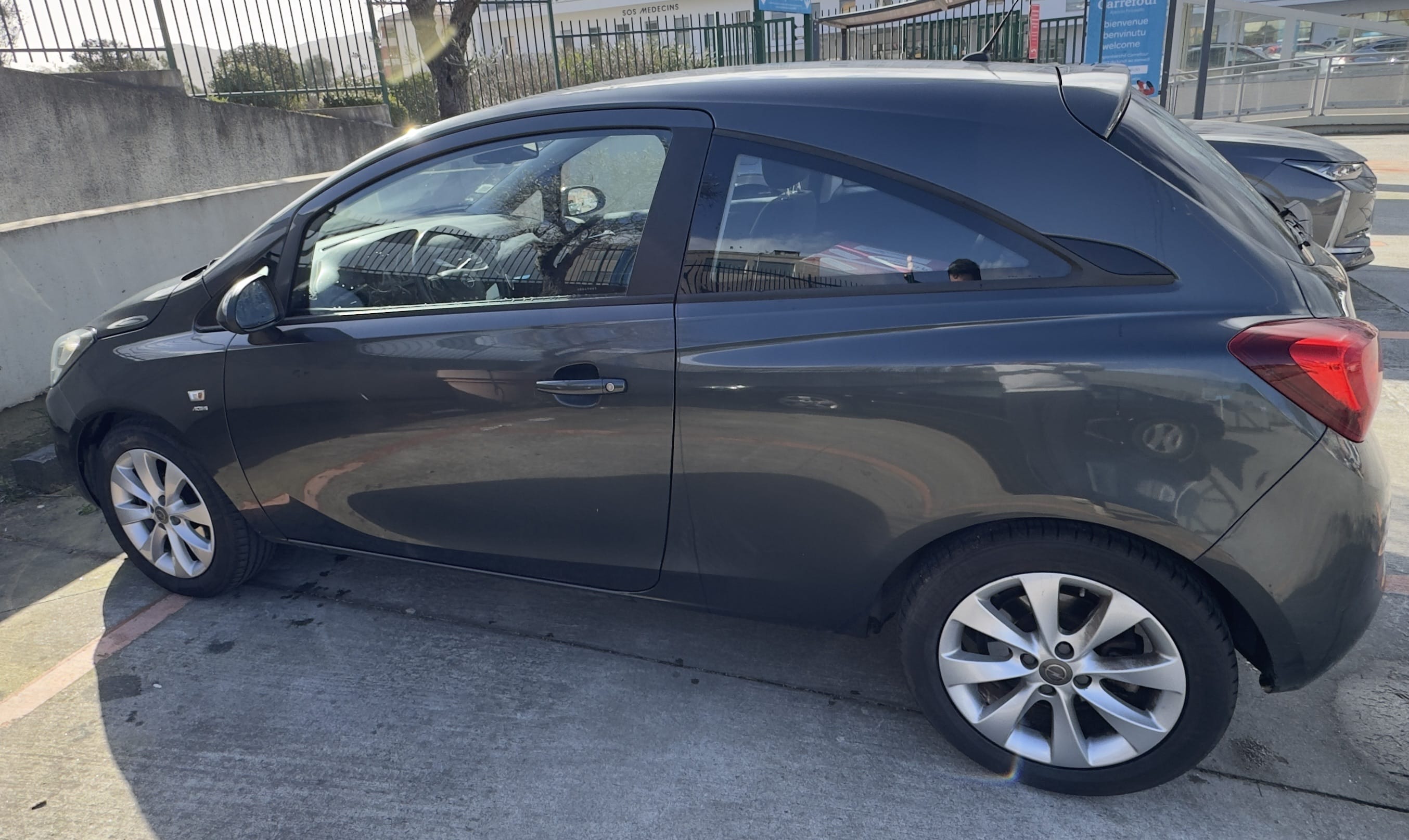 Opel Corsa with Air conditioning