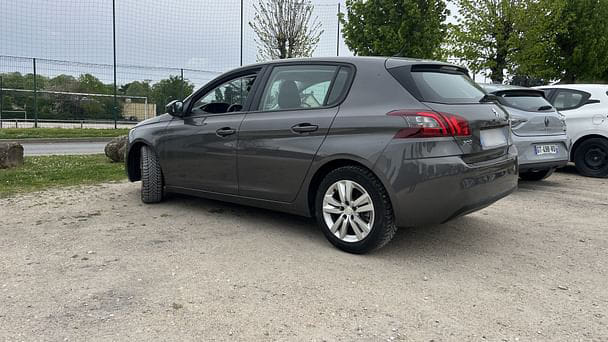 Peugeot 308 avec GPS