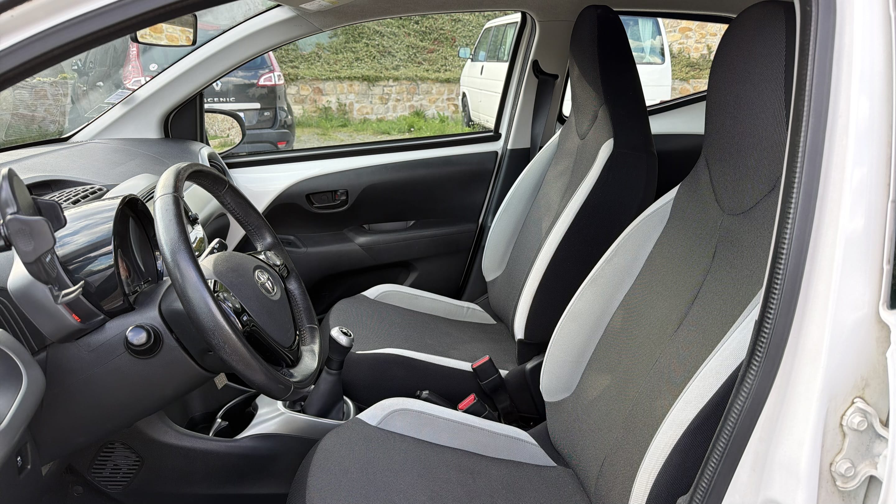 Toyota Aygo X avec GPS