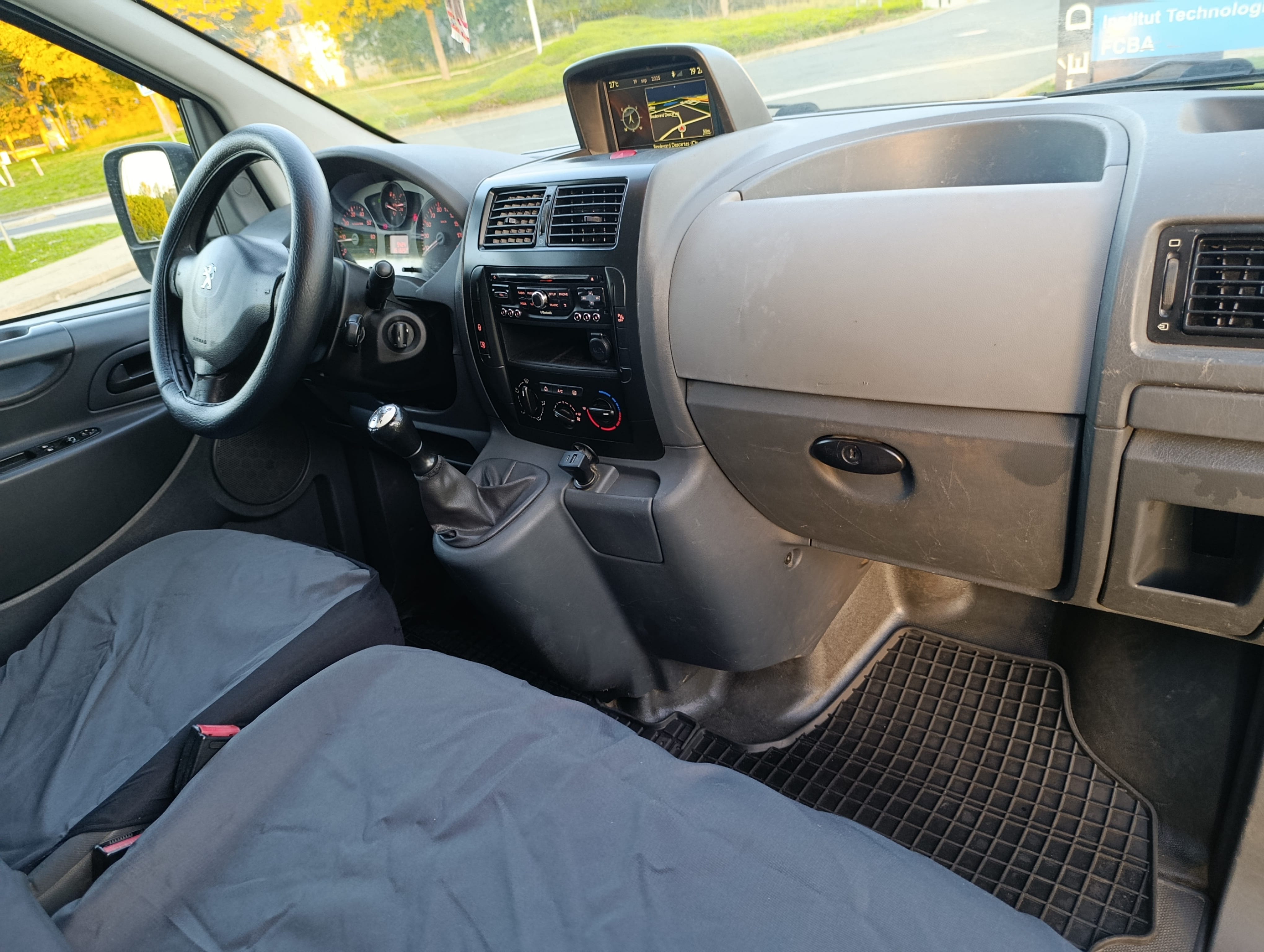Peugeot Expert avec Android Auto