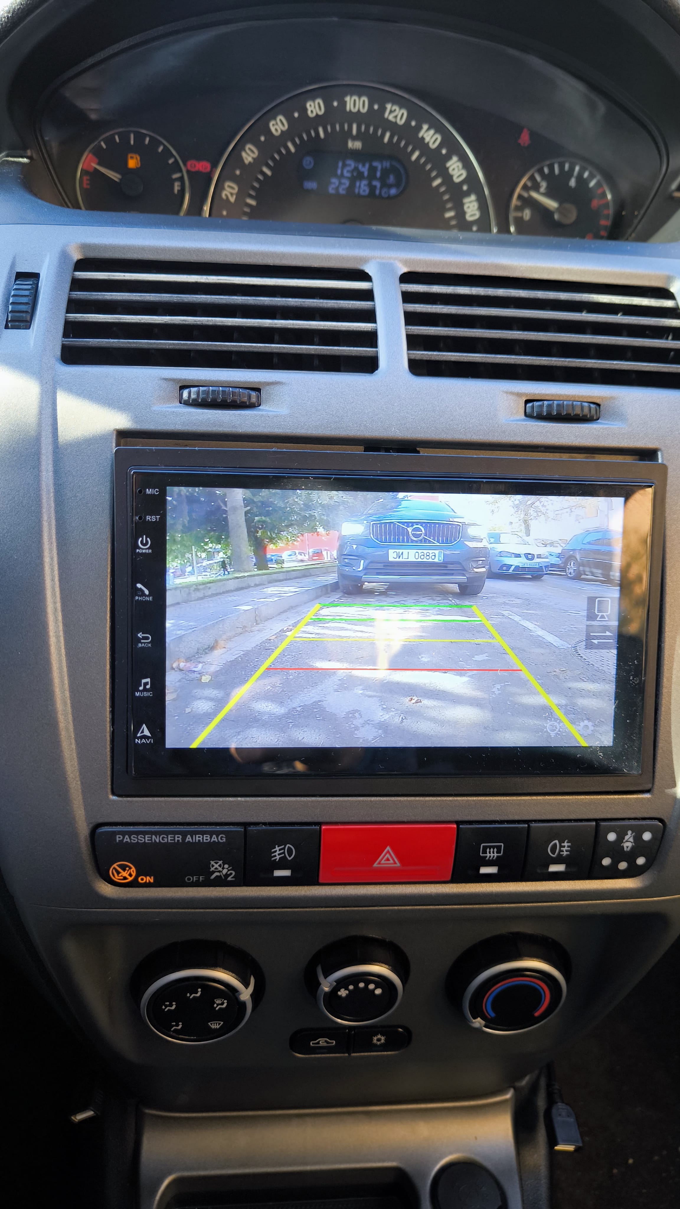 Tata Motors Vista 1.4 LX mit Apple CarPlay