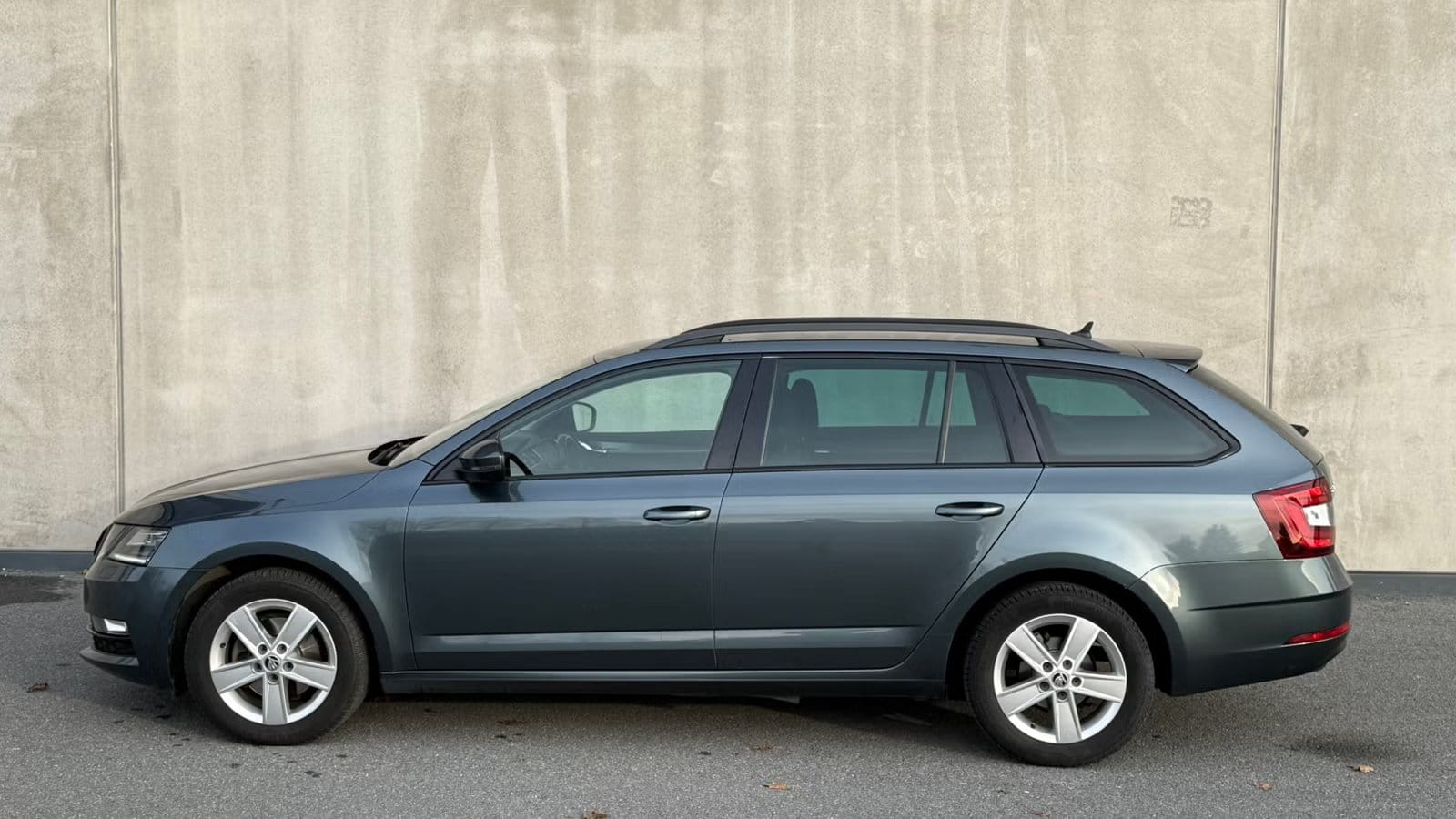 Skoda Octavia 1.0 TSI med Aircondition