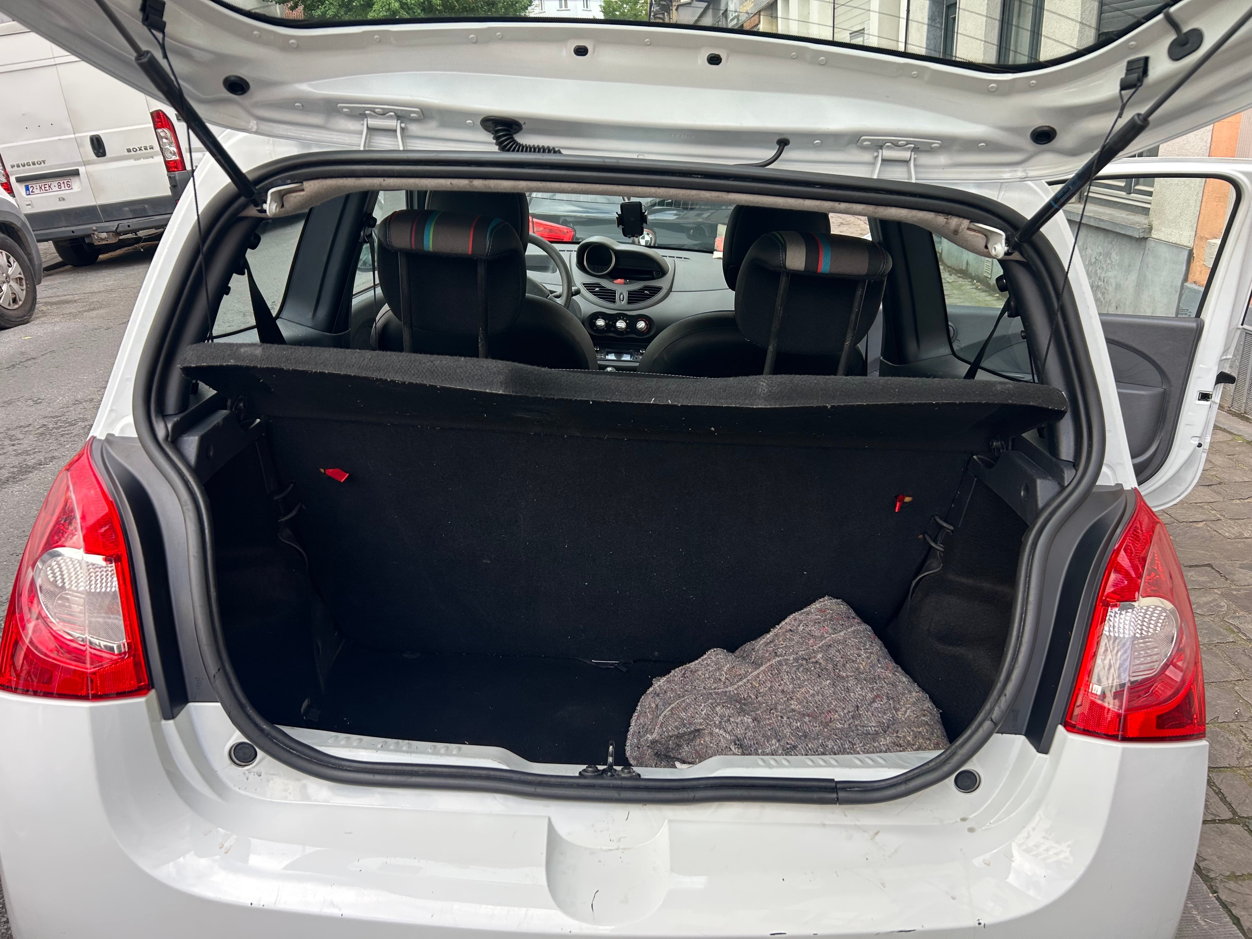Renault Twingo avec Autoradio