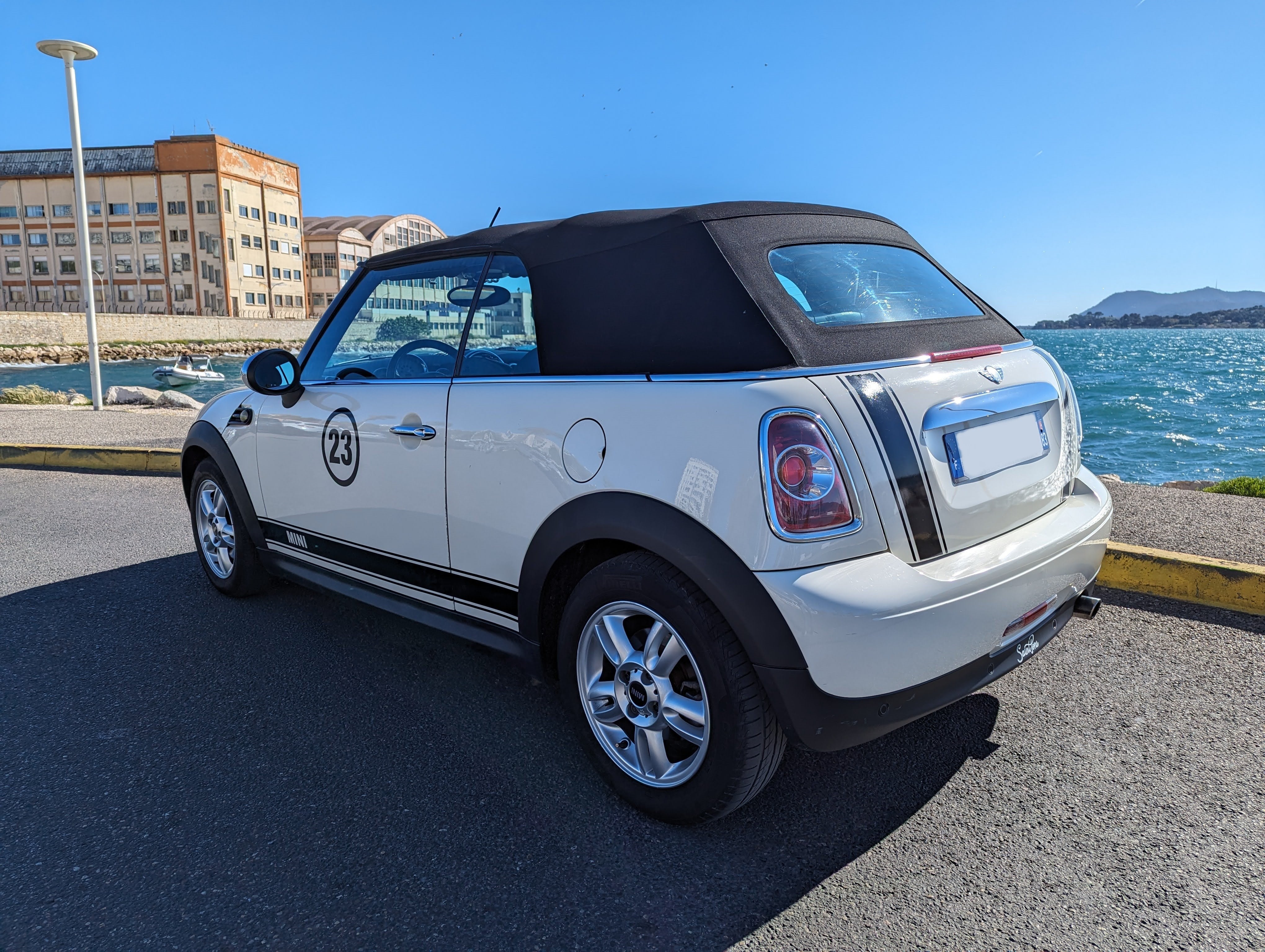 Mini Cabriolet 1.6i 98ch avec Audio Bluetooth