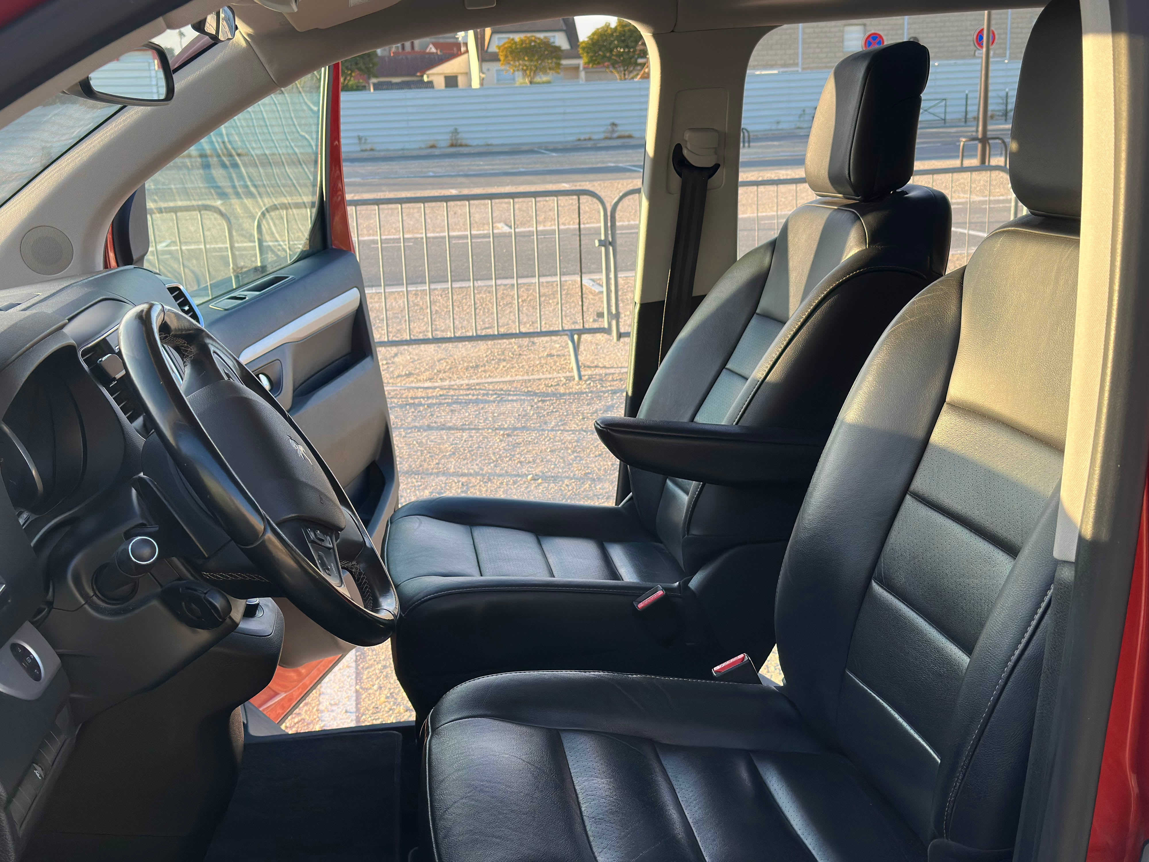 Peugeot Traveller 2.0 BlueHDi 180ch avec GPS
