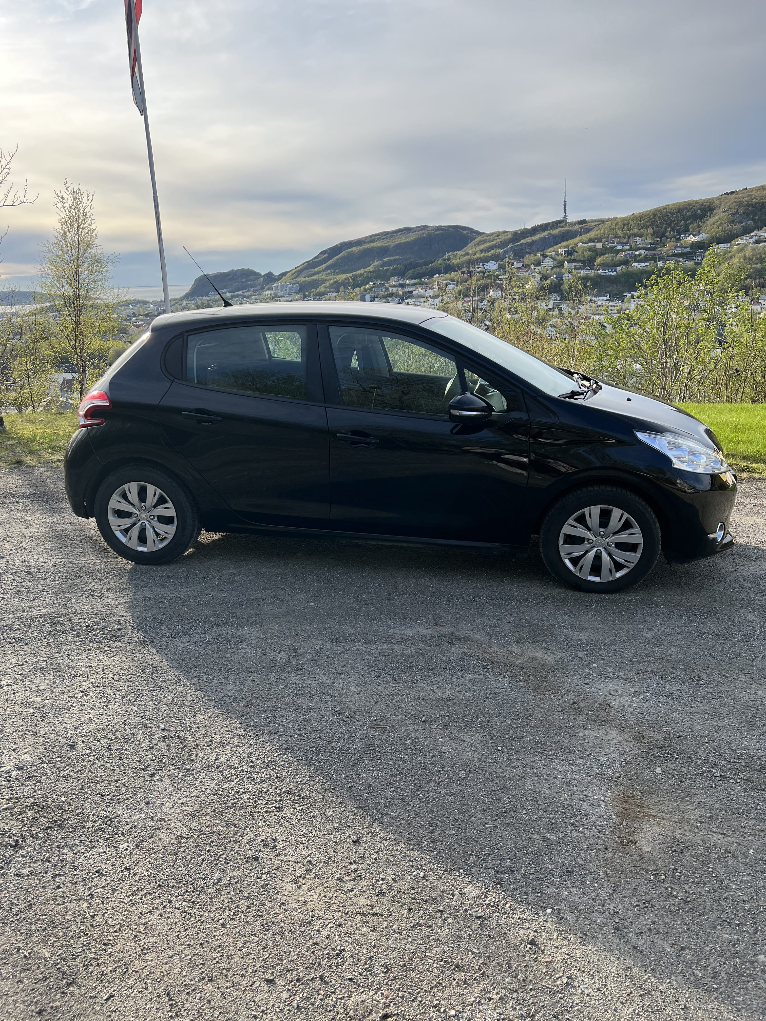 Peugeot 208 with Air conditioning