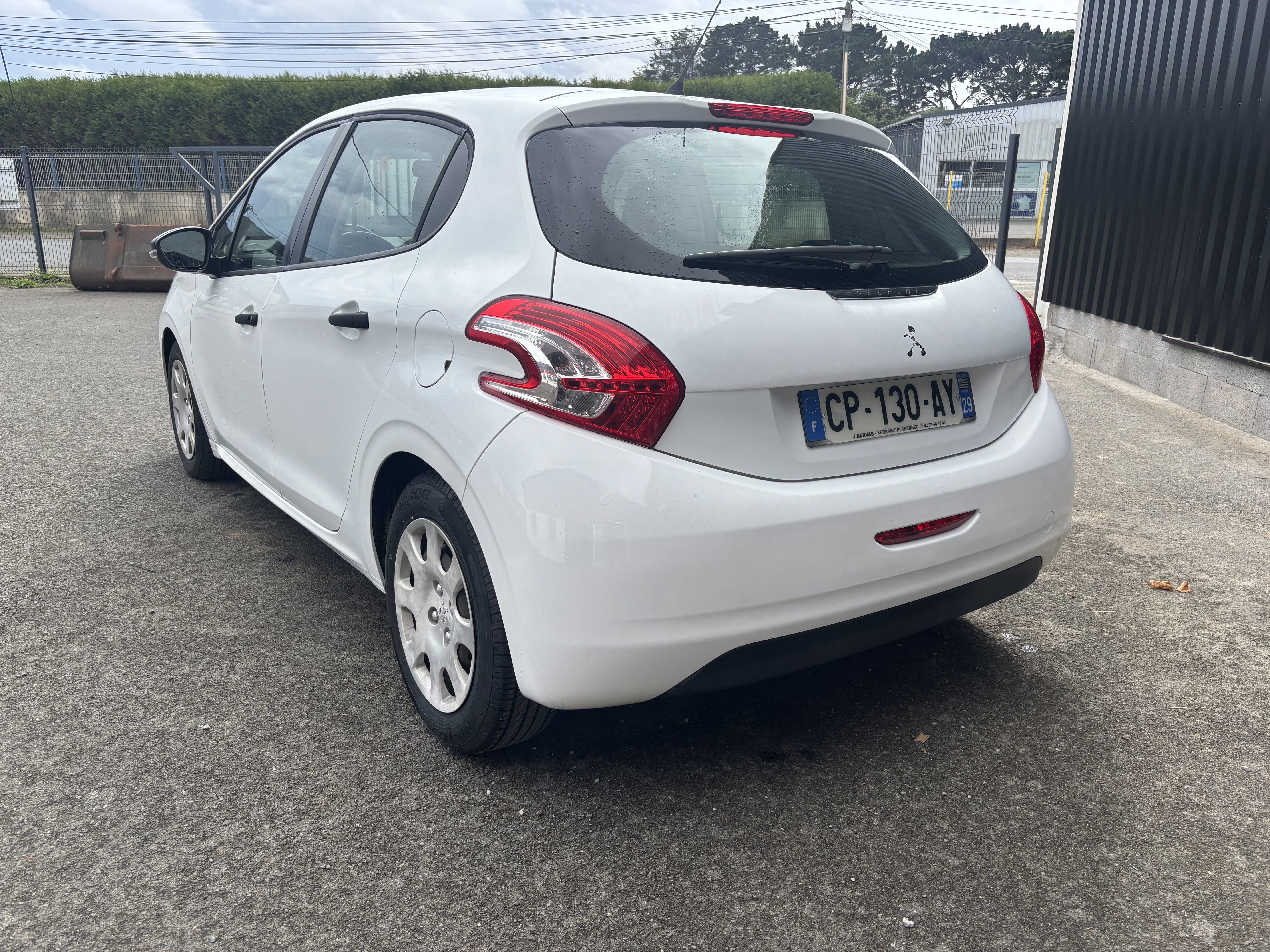 Peugeot 208 Société avec Climatisation