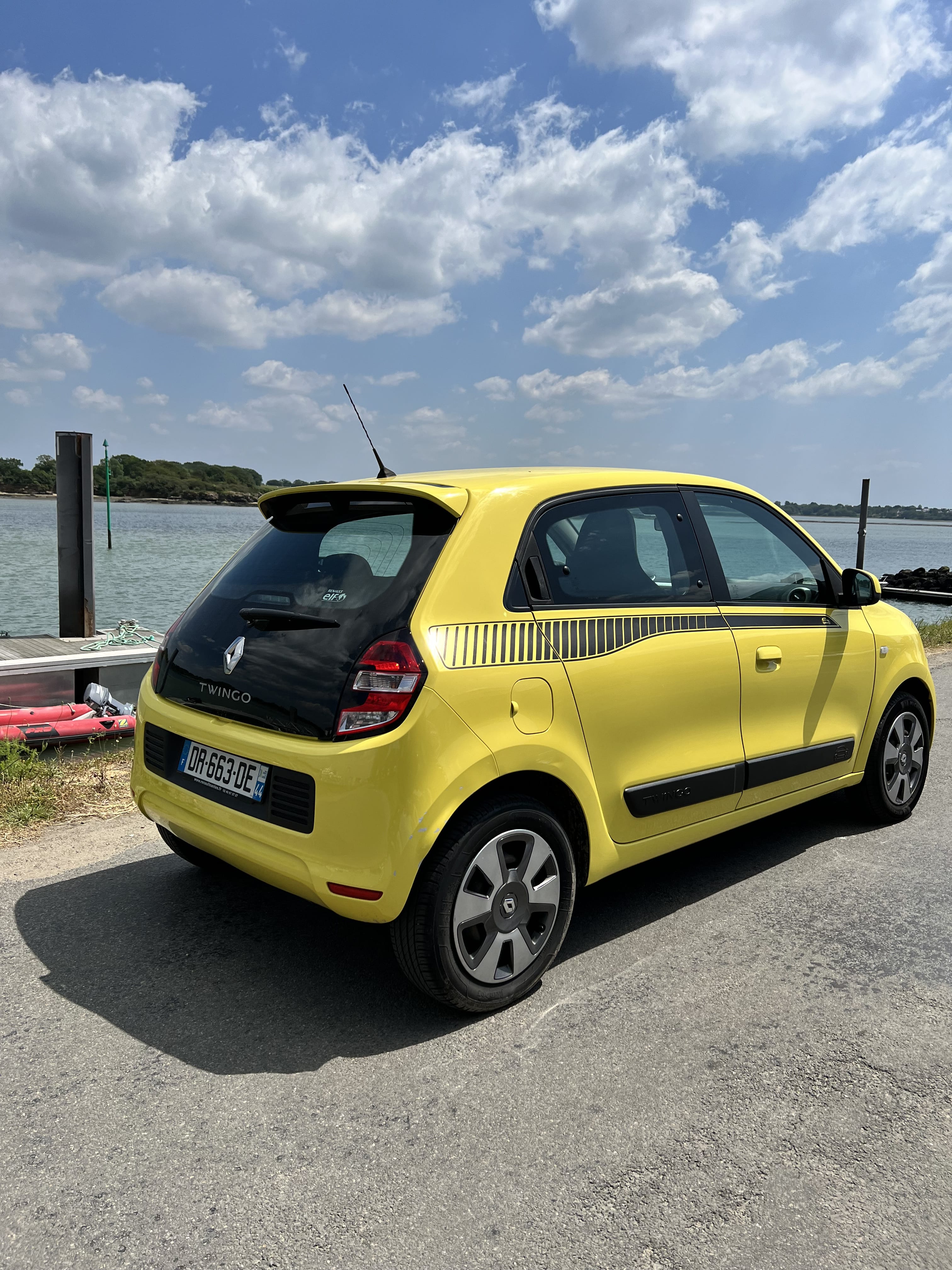 Renault Twingo III 1.0 71ch Essence - Clim/Limiteur de vitesse avec Siège bébé