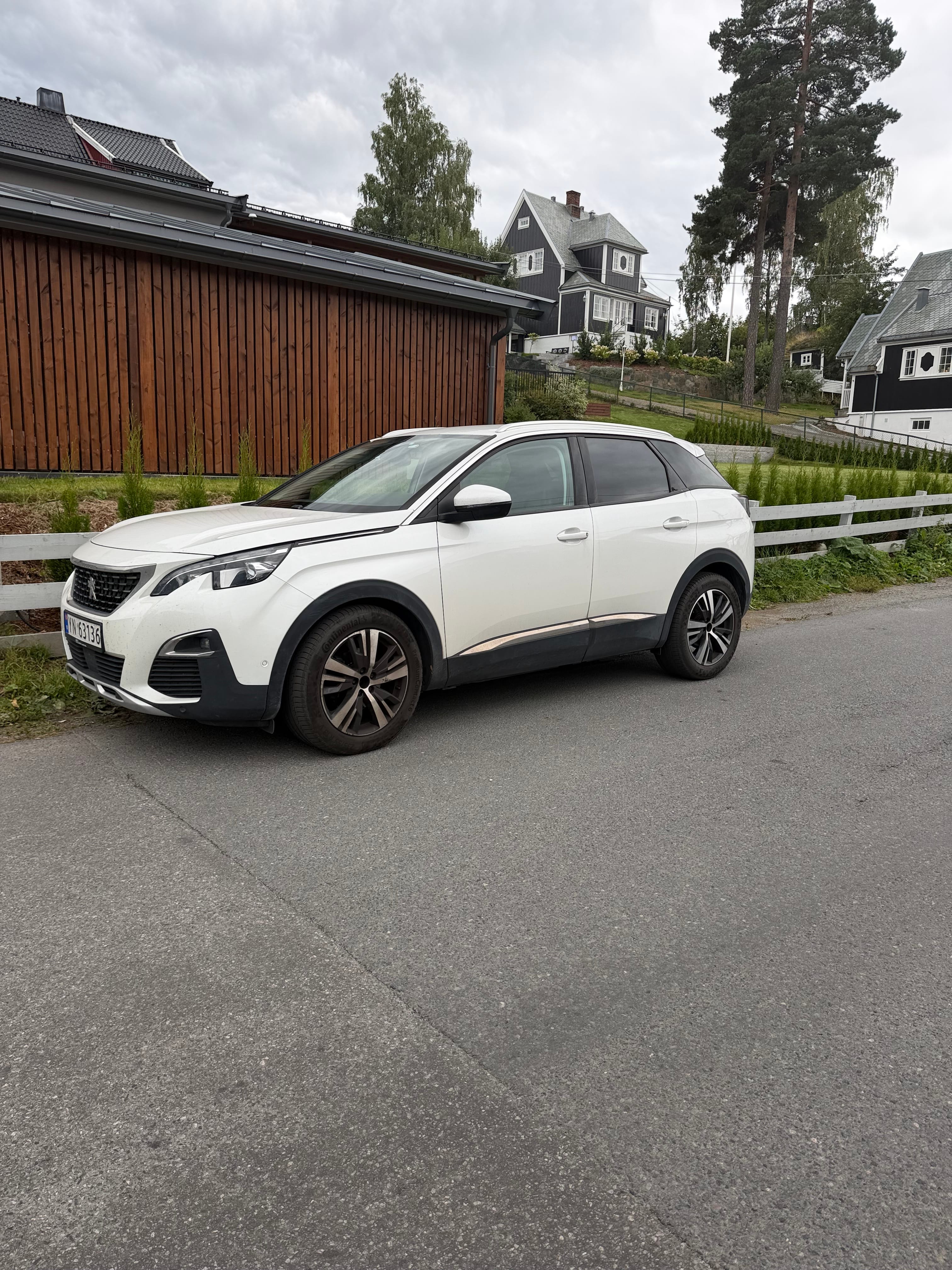 Peugeot 3008, 2018, Diesel, automatisk