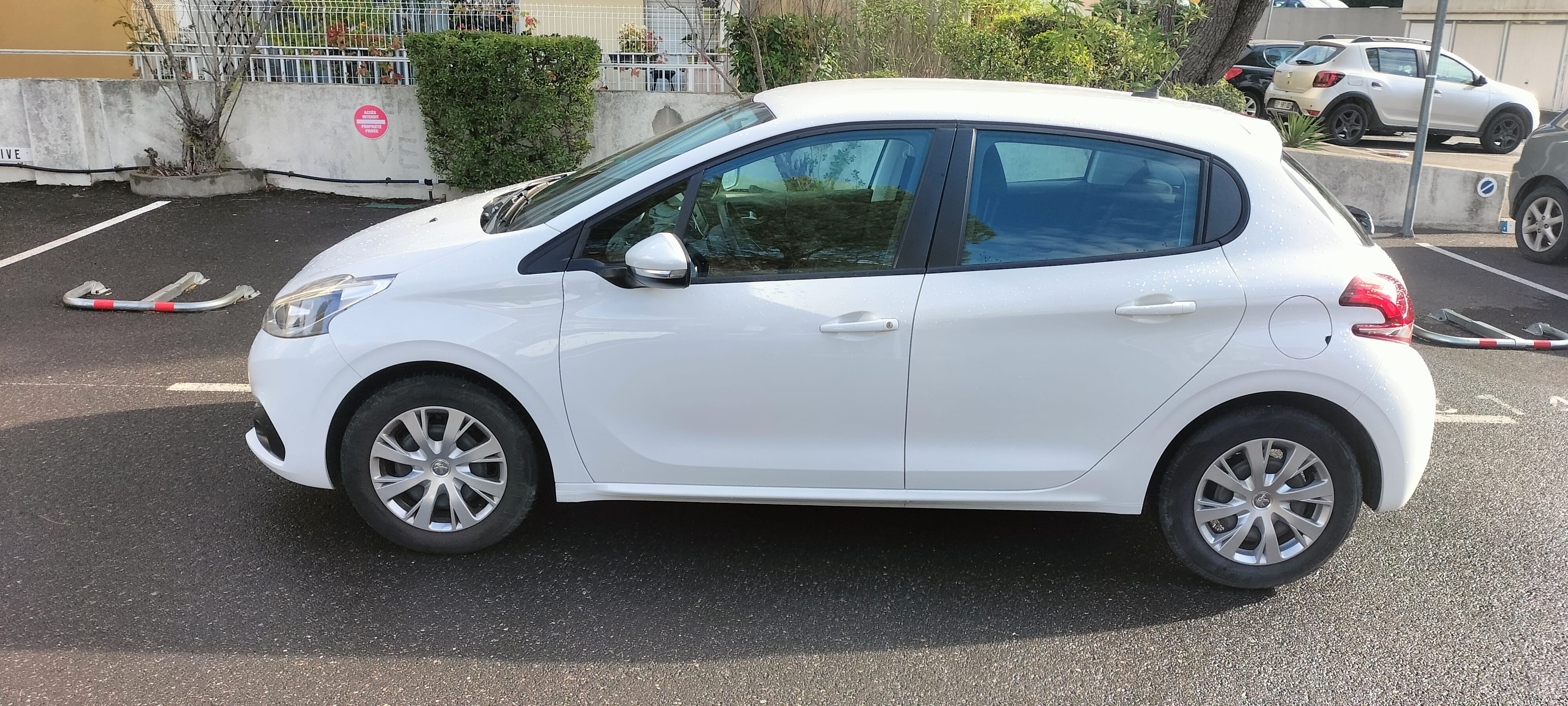 Peugeot 208 avec Climatisation
