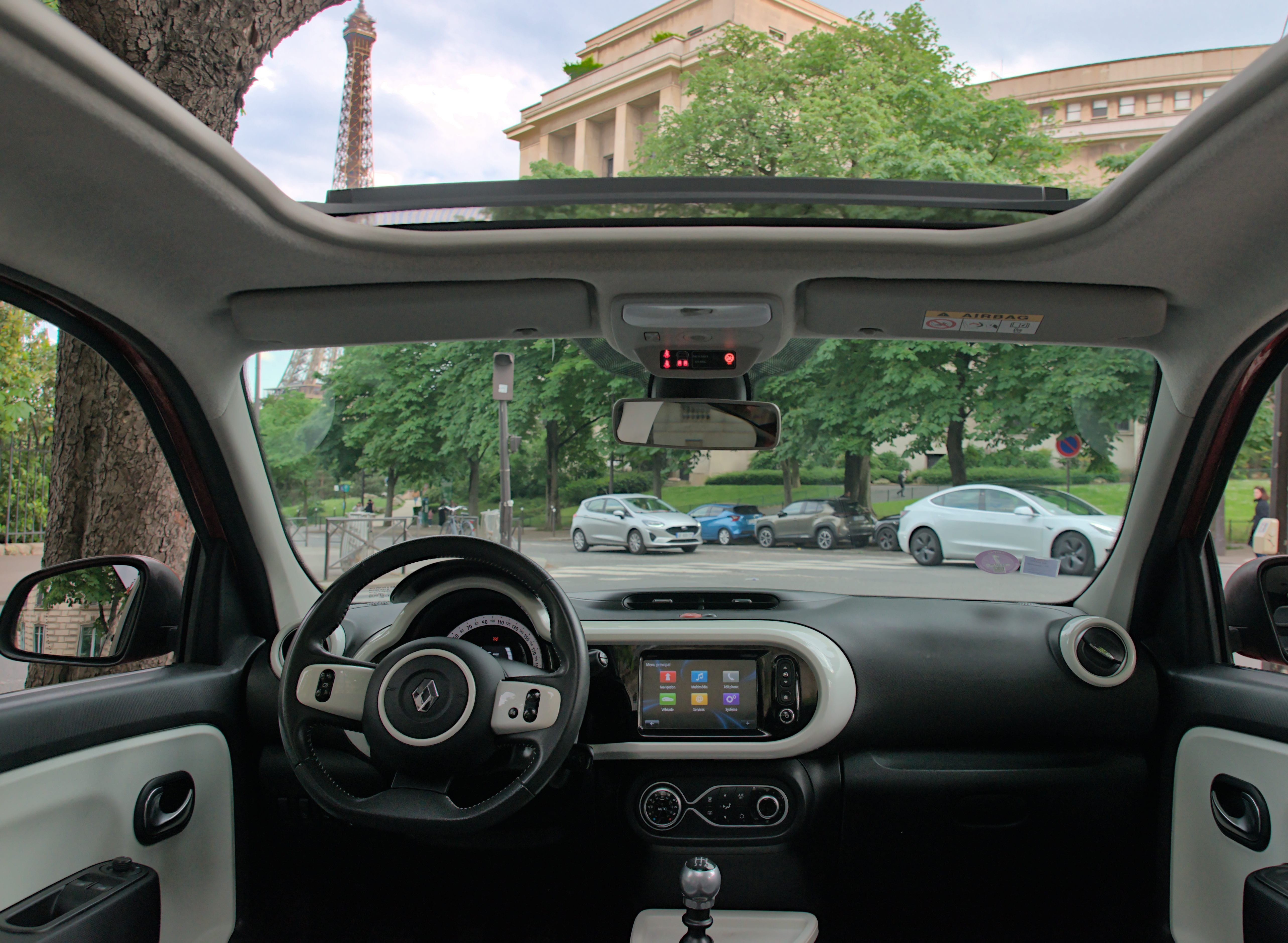 Renault Twingo III Intens 0.9 TCe 90 ch with GPS