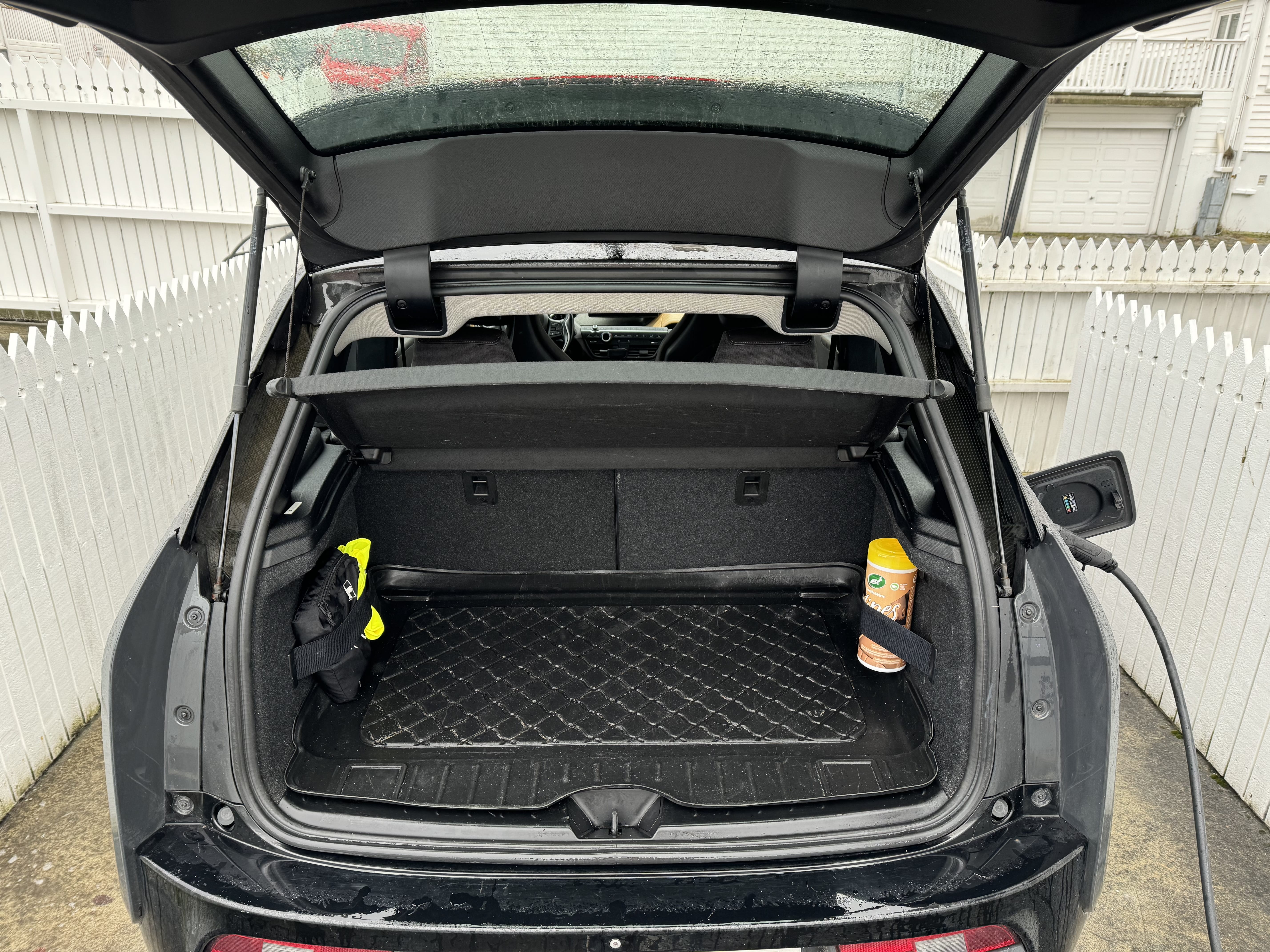 BMW i3 med Lydinngang