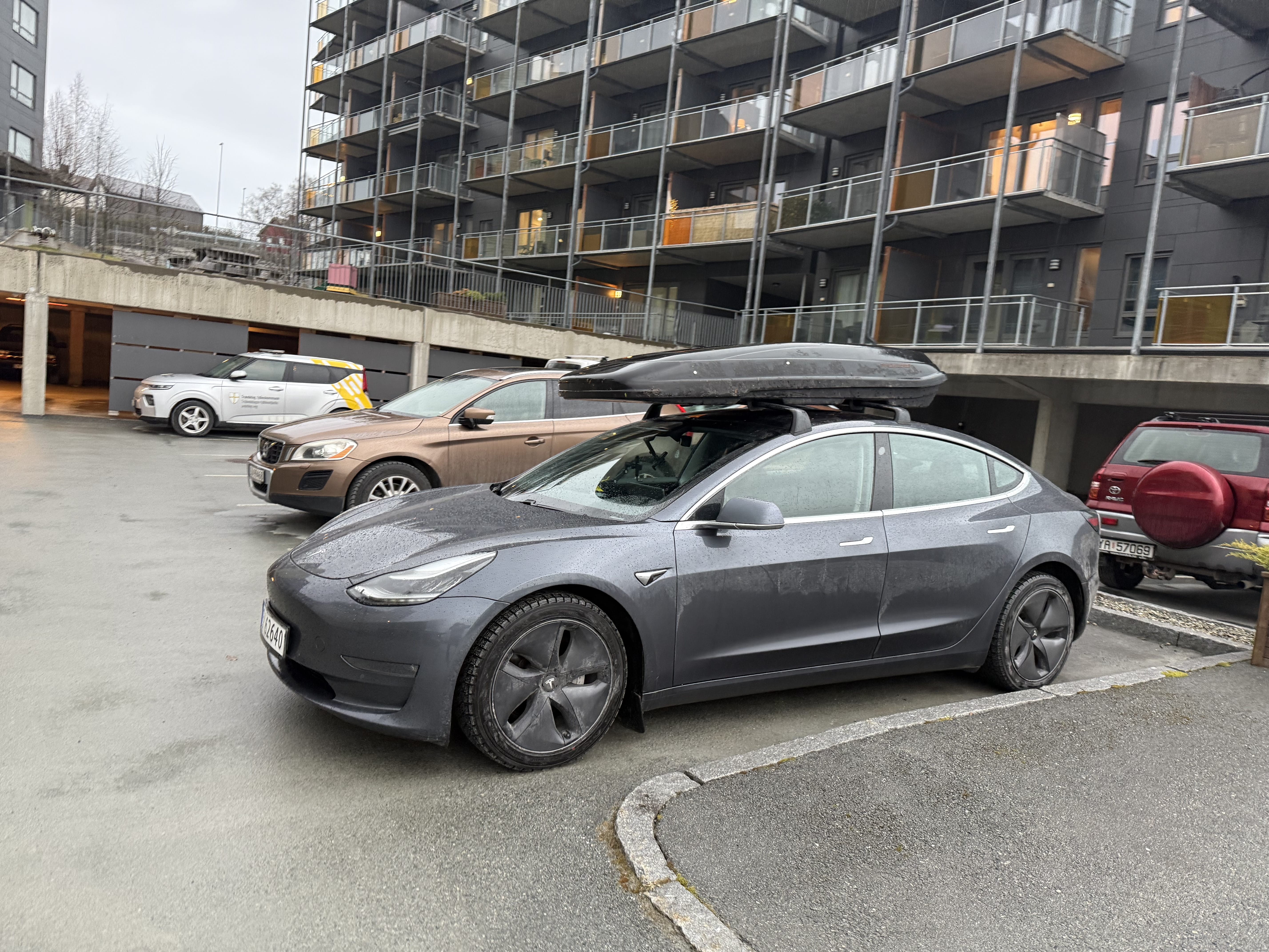 Tesla Model 3 Long Range med Dashcam