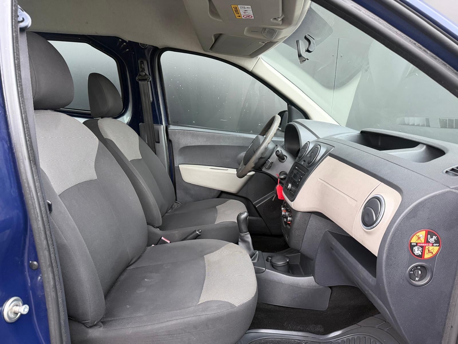 Dacia Dokker avec Entrée audio / iPod