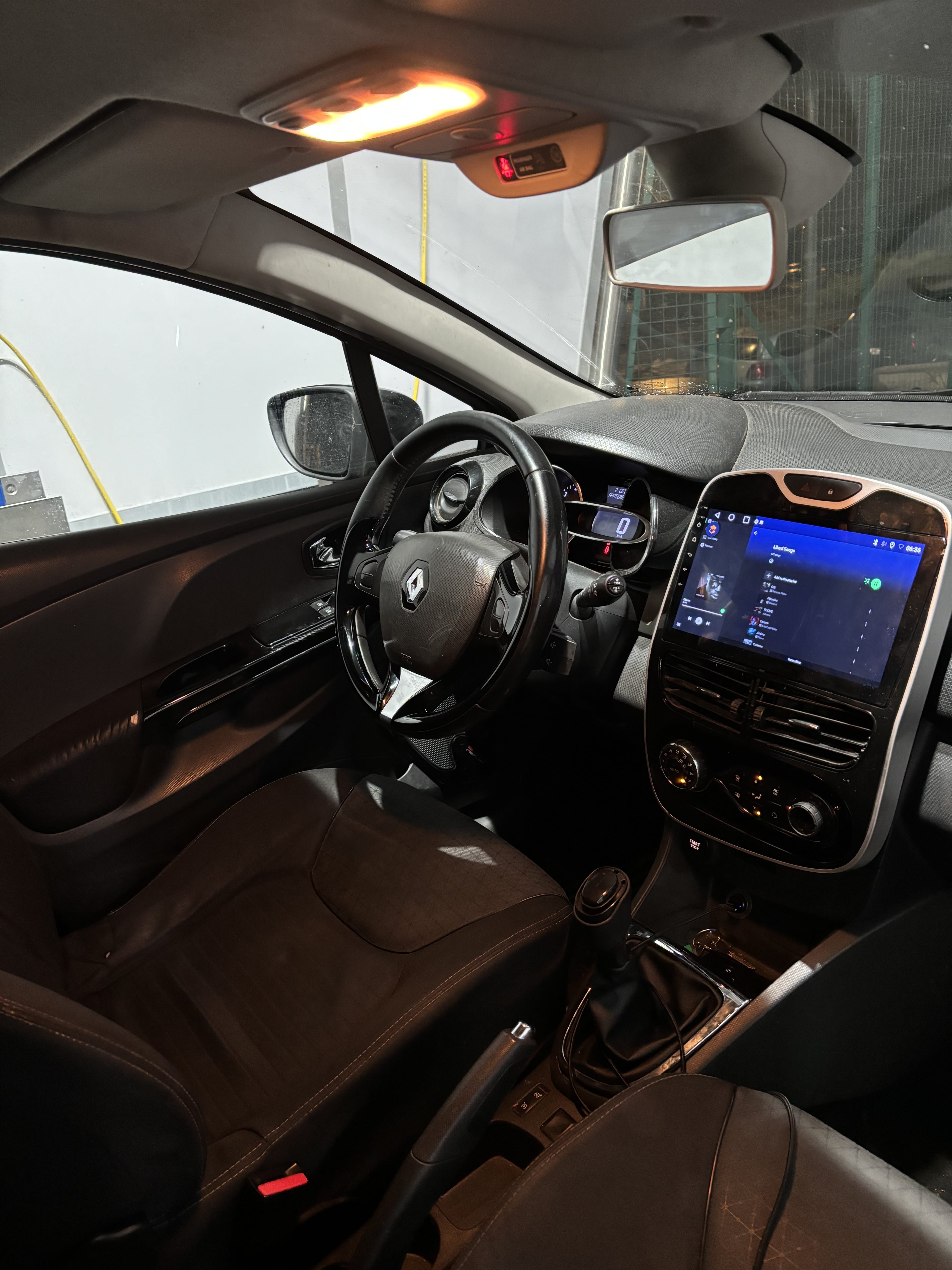 Renault Clio avec Régulateur de vitesse