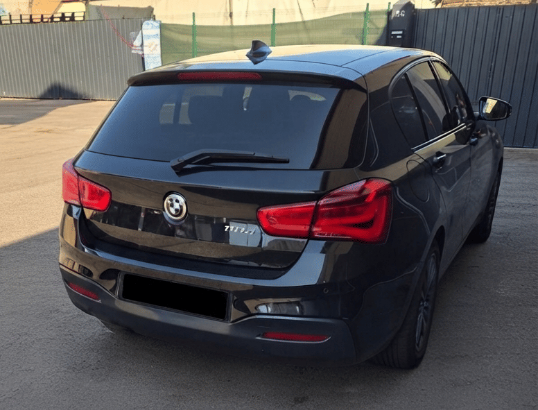 BMW Série 1 18D pack M boite auto met Airco