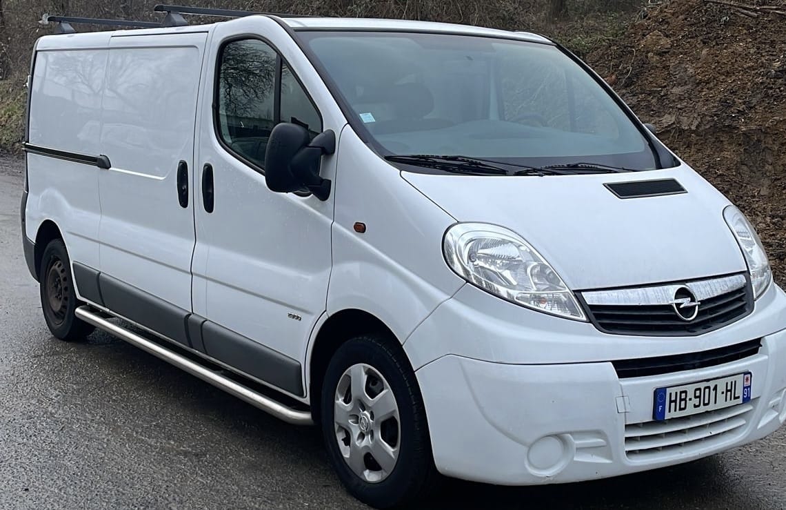 Opel Vivaro avec Régulateur de vitesse