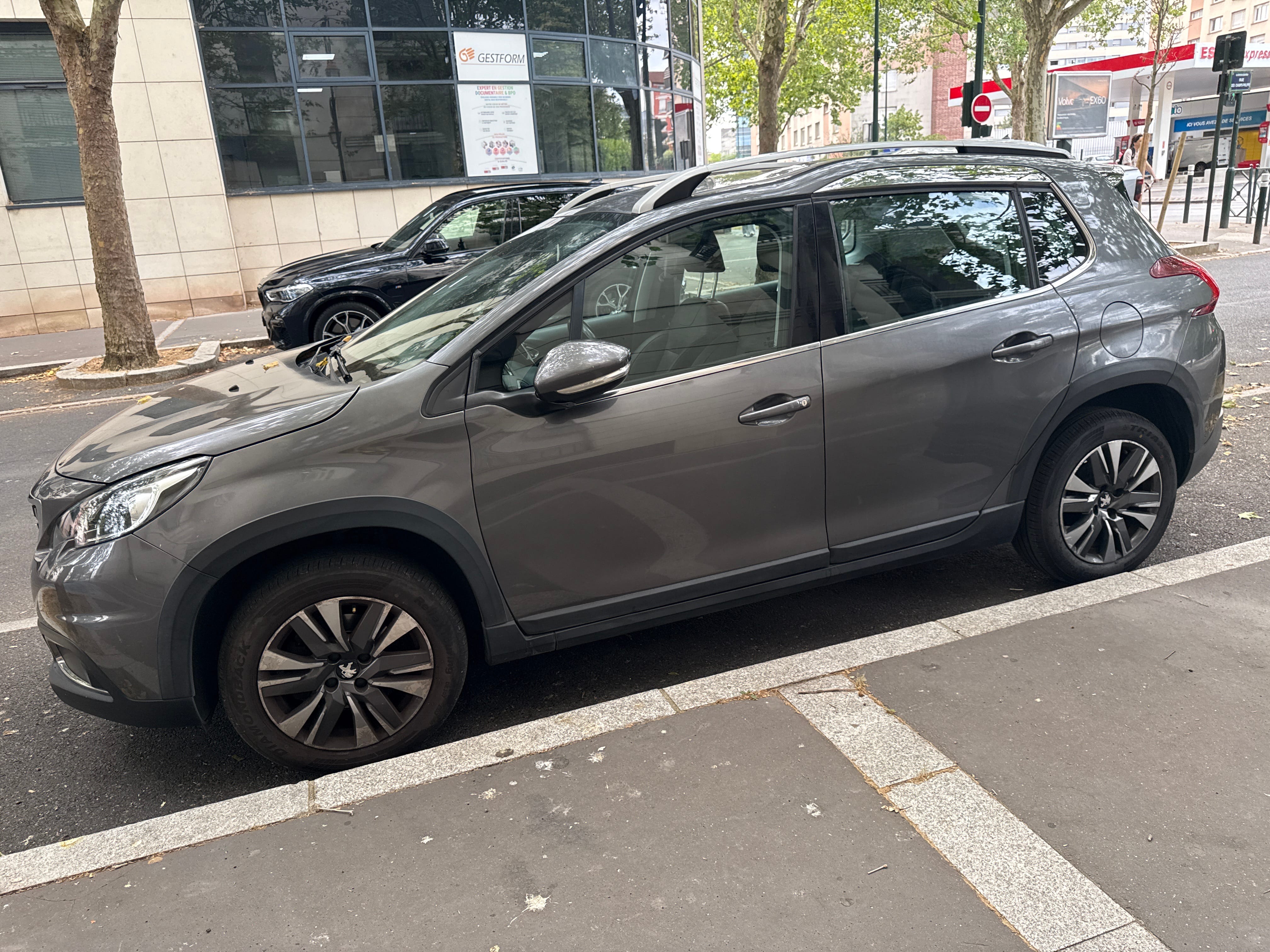 Peugeot 2008 avec Climatisation