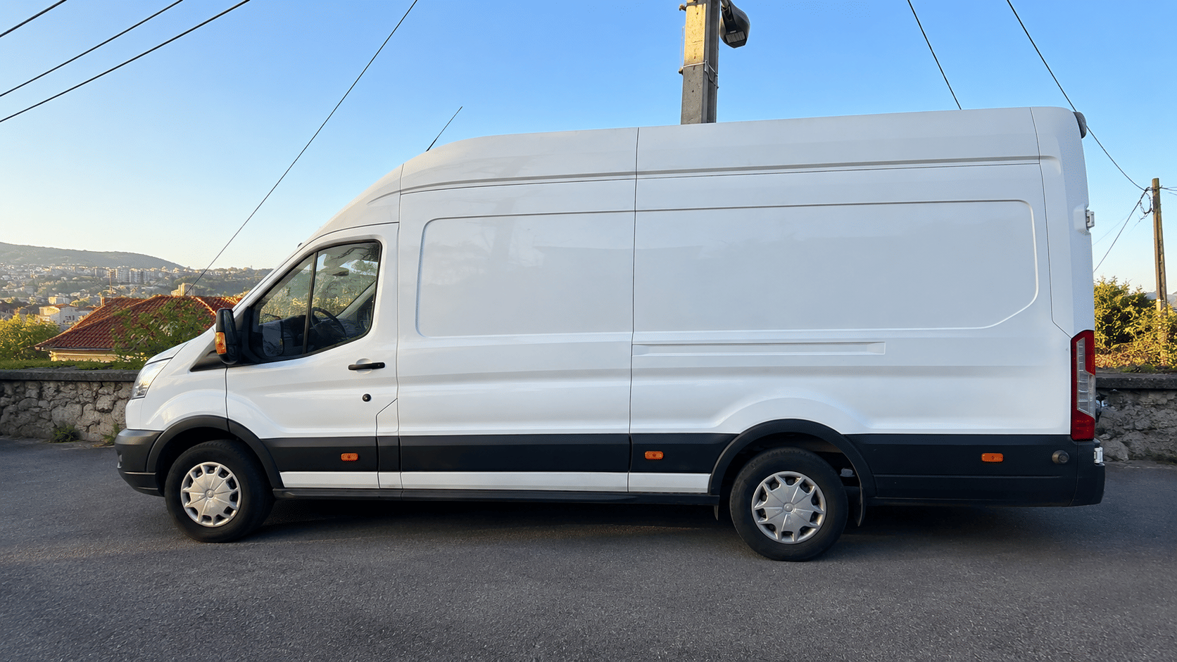Ford Transit Fourgon 170CV • Grand volume 16m³ • Caméra recul met Airco