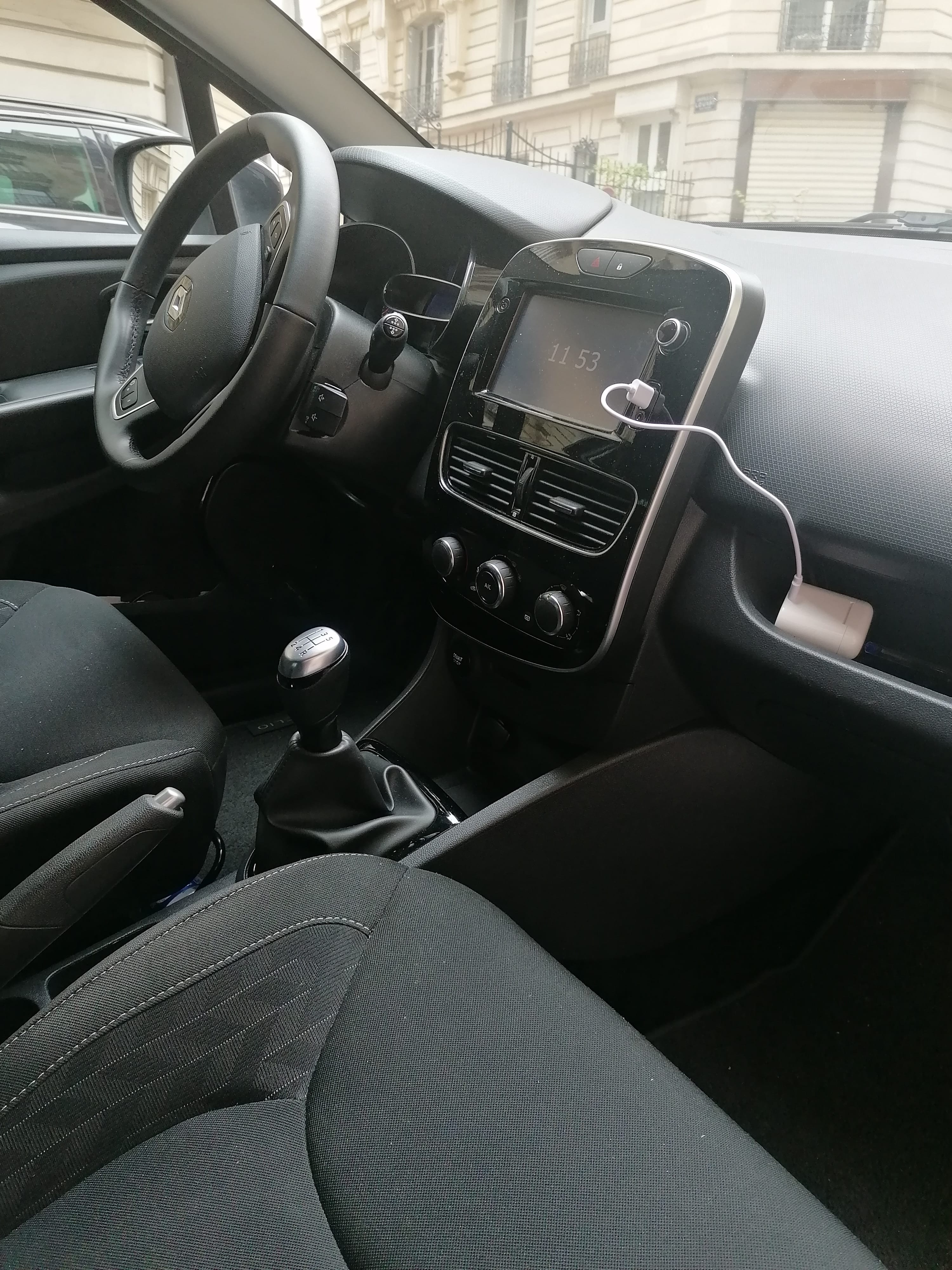 Renault Clio avec Entrée audio / iPod