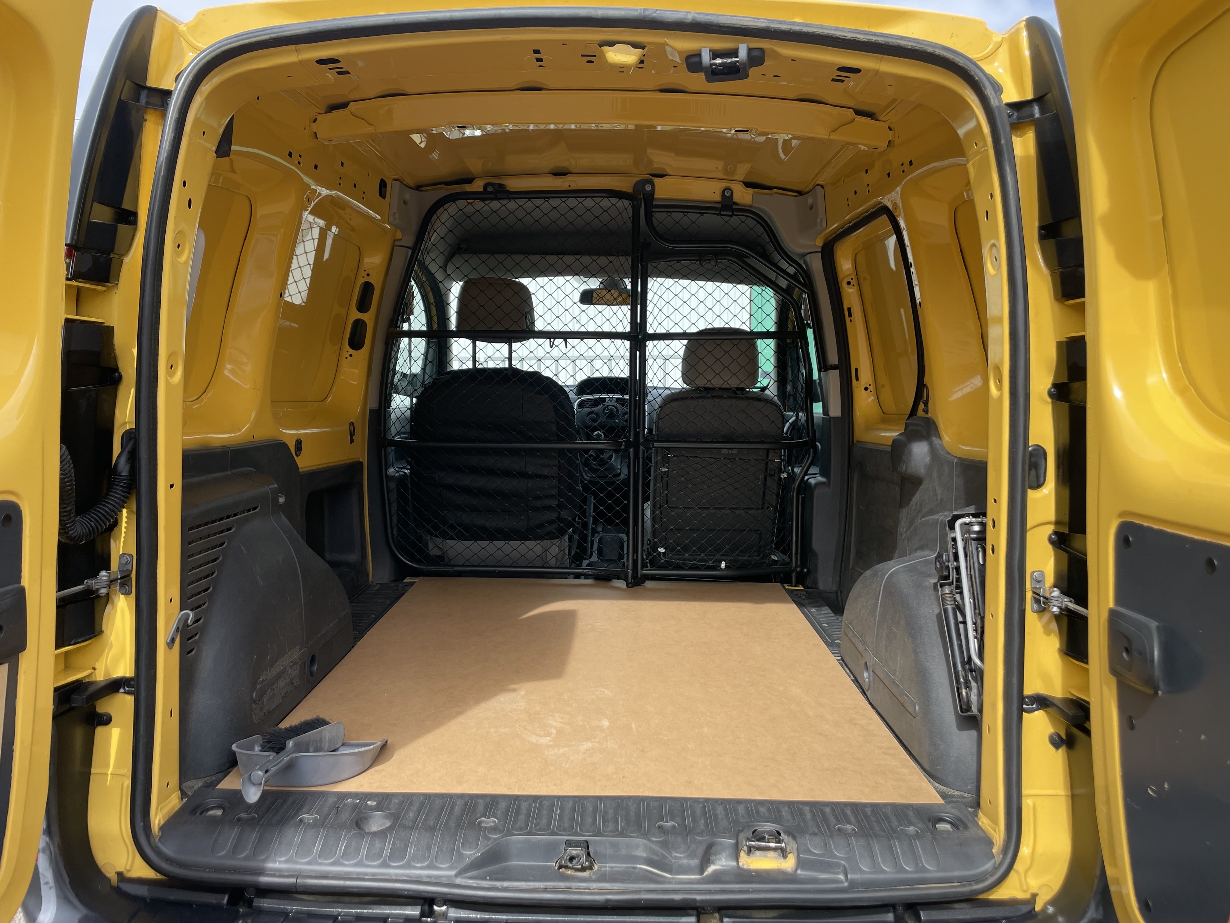 Renault Kangoo Express Diesel très pratique avec Entrée audio / iPod