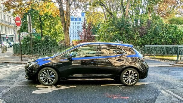 Toyota Corolla Hybride avec Climatisation