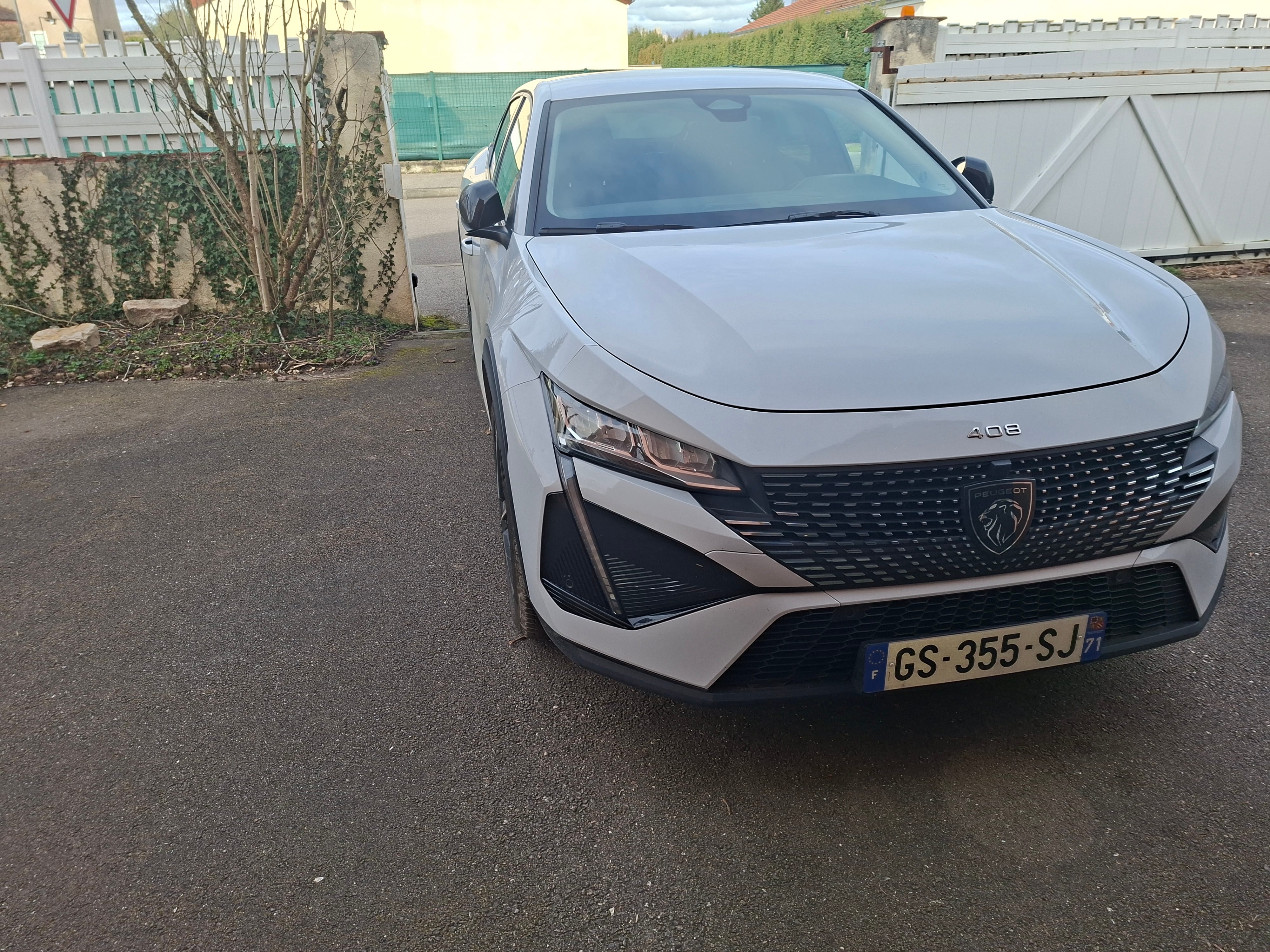 Peugeot 408, 2023, Essence 95, automatique