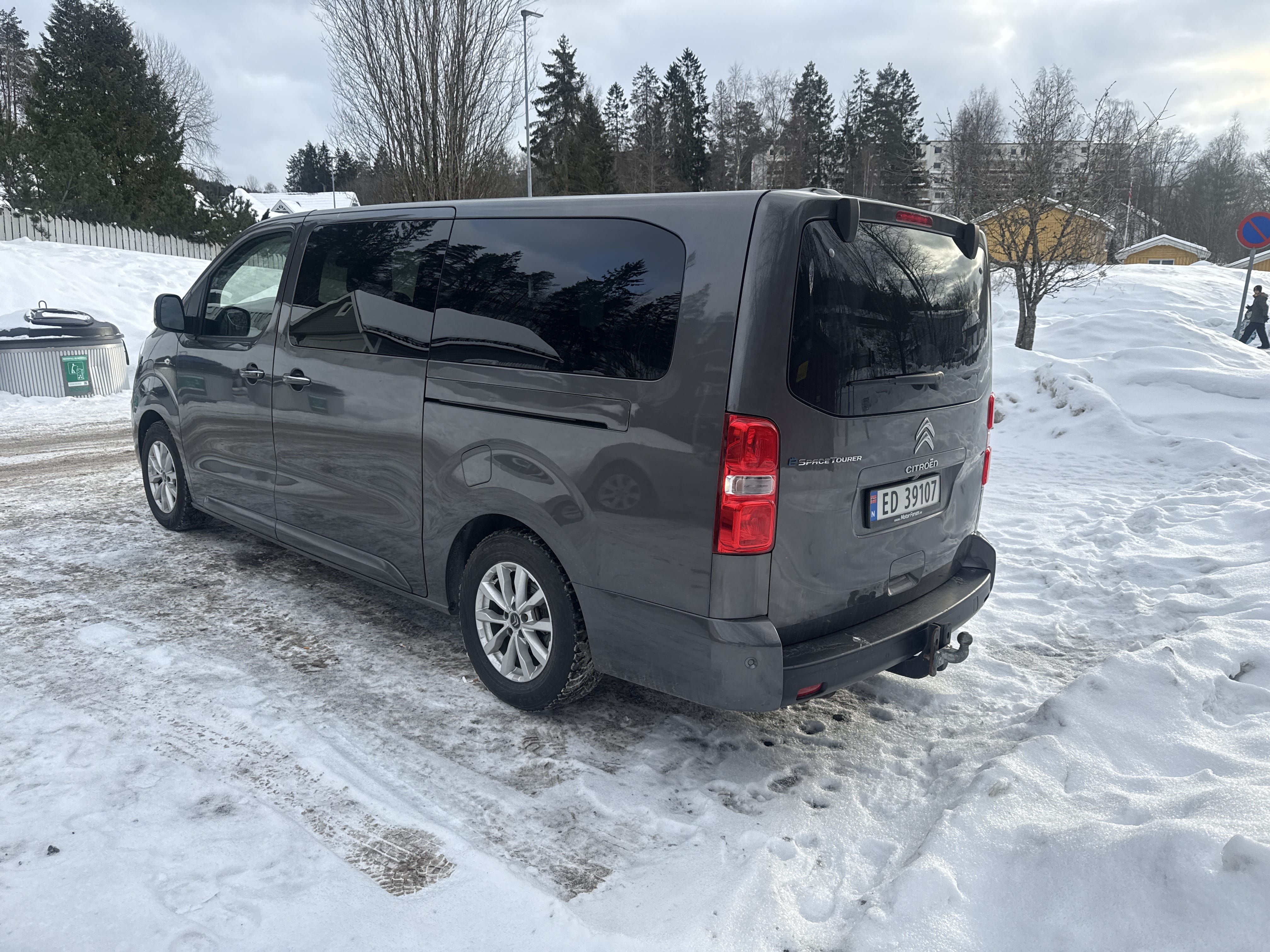 Citroen SpaceTourer Premium 8 seter, 75 KWh 330km WLTP with GPS