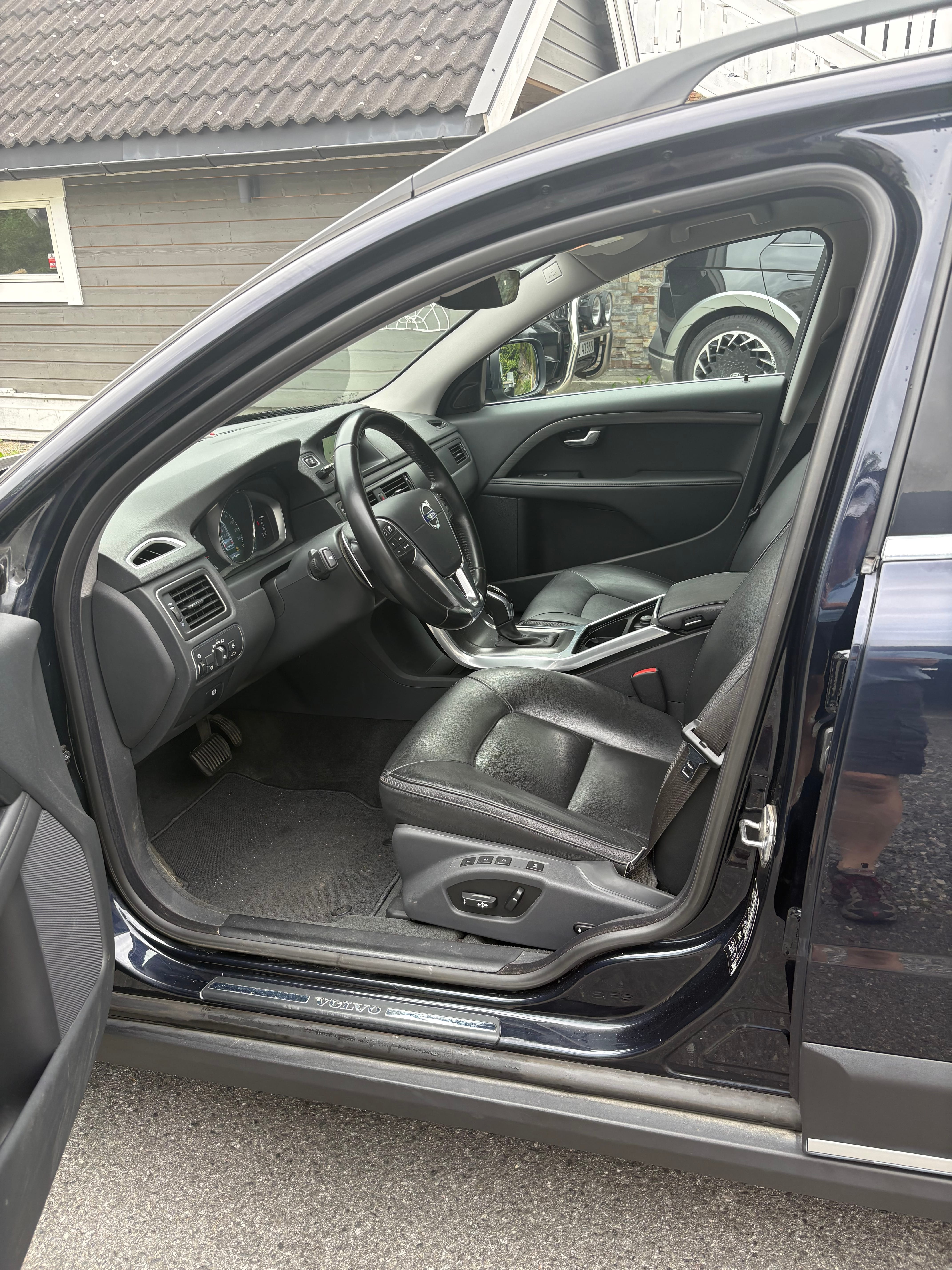Volvo XC70 2,4 liter D4, 163 HK med USB ladeuttak