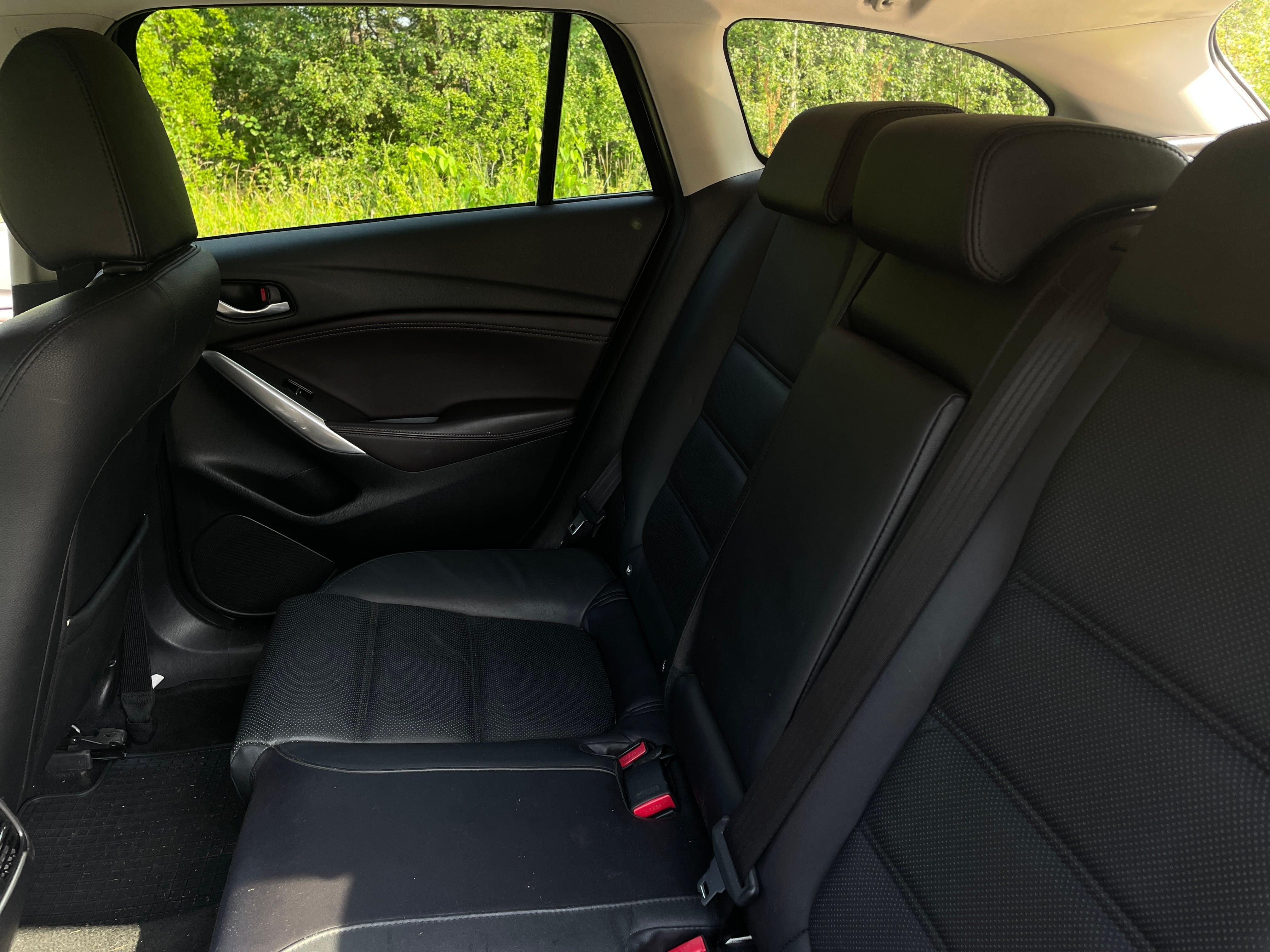 Mazda 6 Touring Plus 2.2D med Bluetooth audio