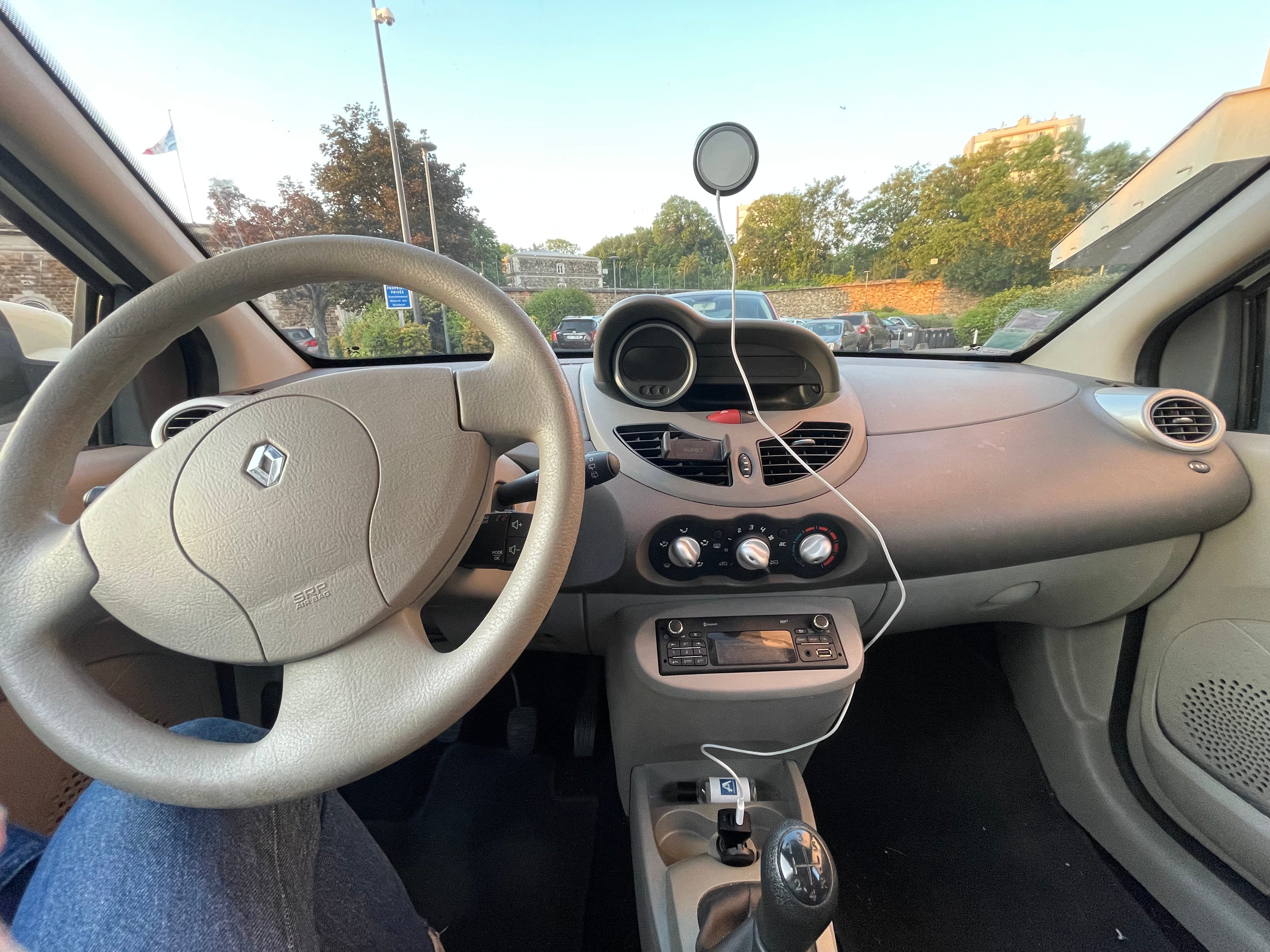 Renault Twingo II avec Port USB