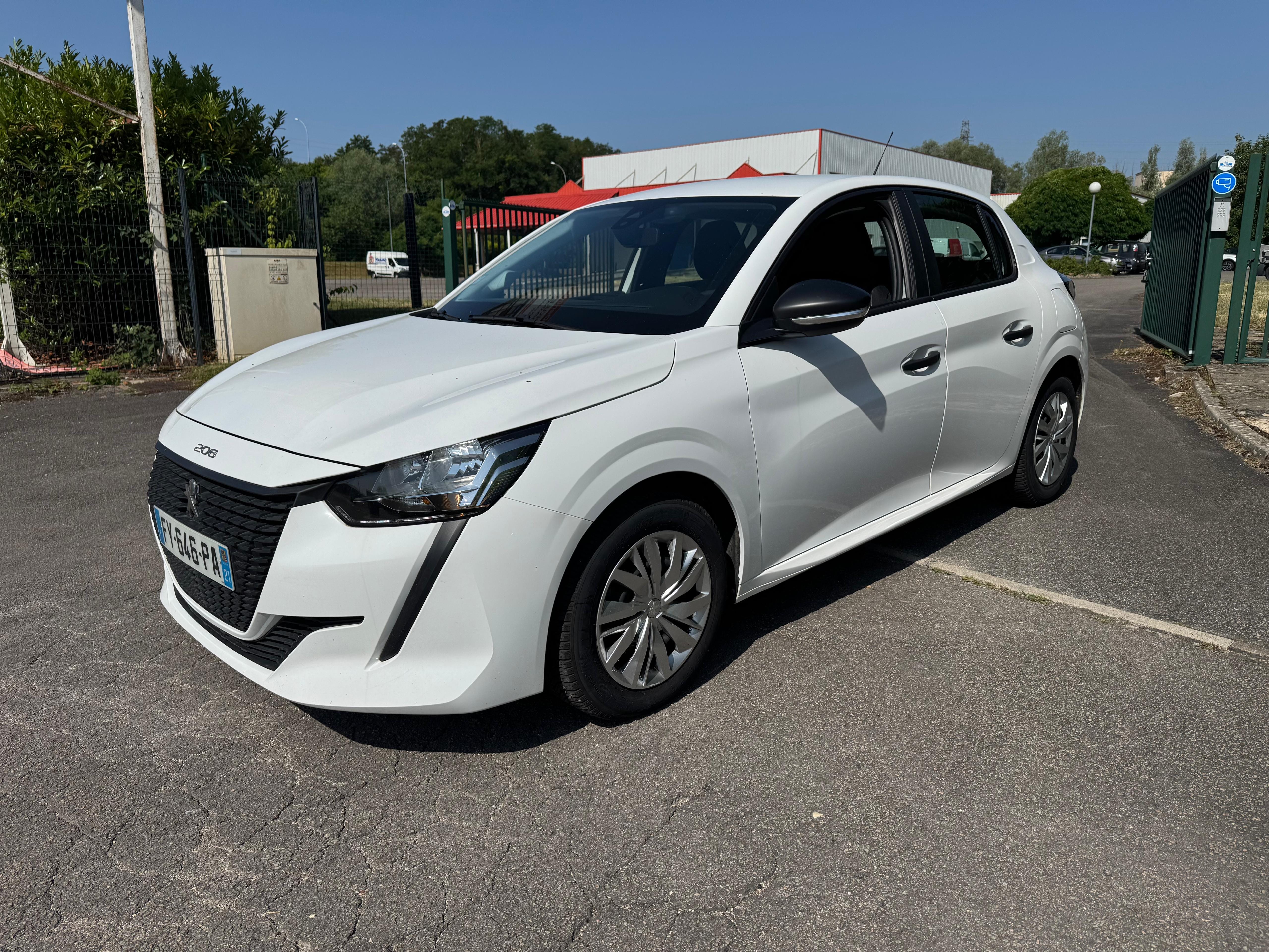Peugeot 208 Essence 5 portes Clim, 2021, Essence 95