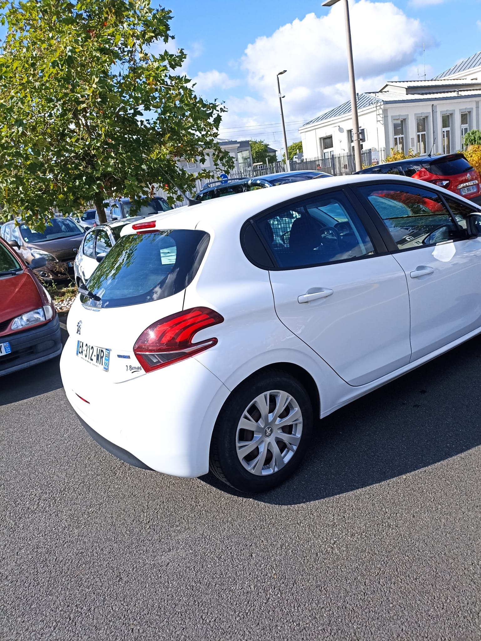 Peugeot 208 Société avec Régulateur de vitesse