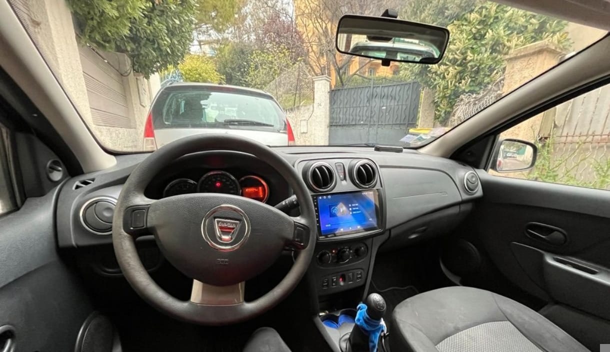 Dacia Sandero met GPS