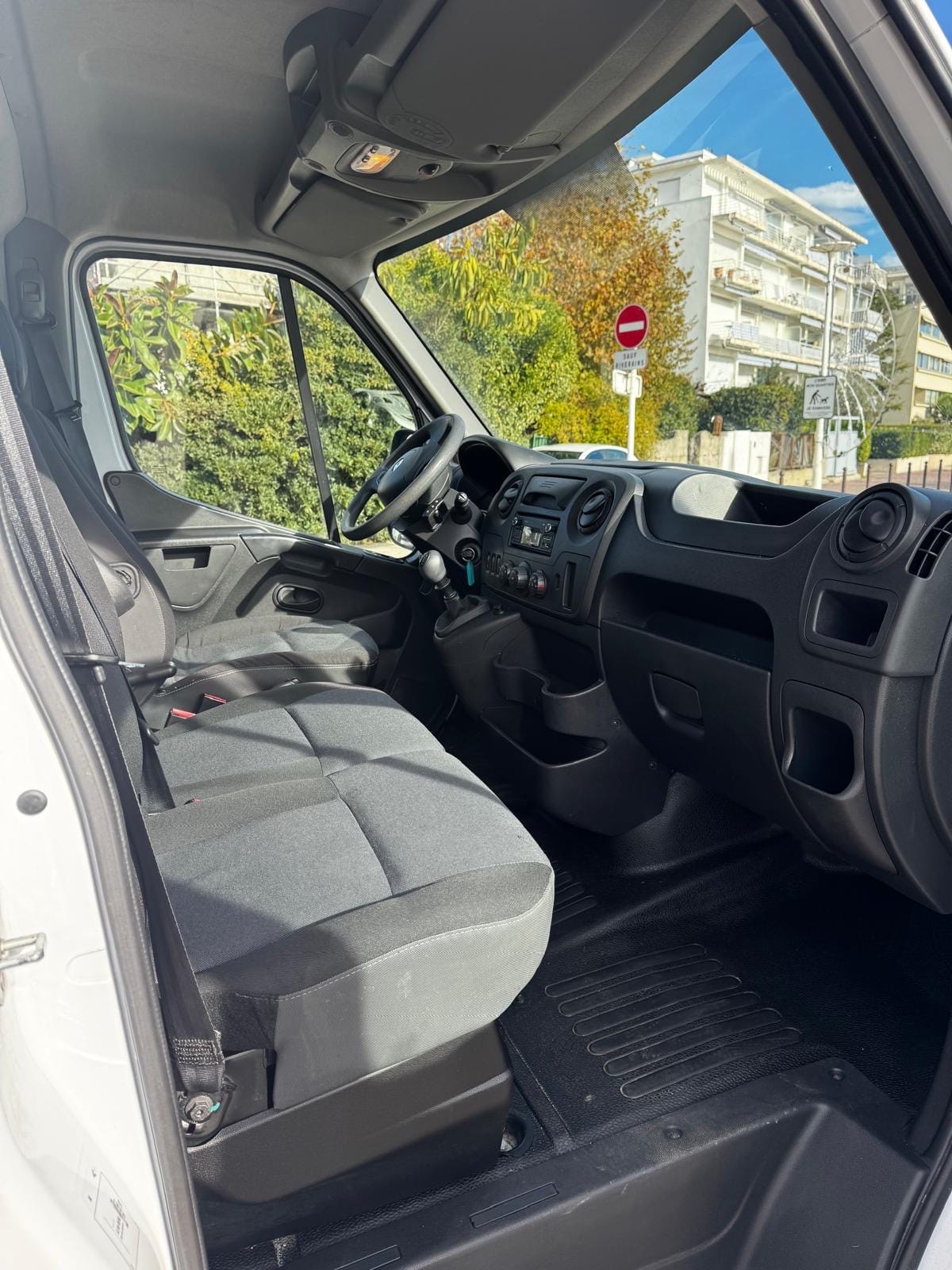 Renault Master with Baby seat