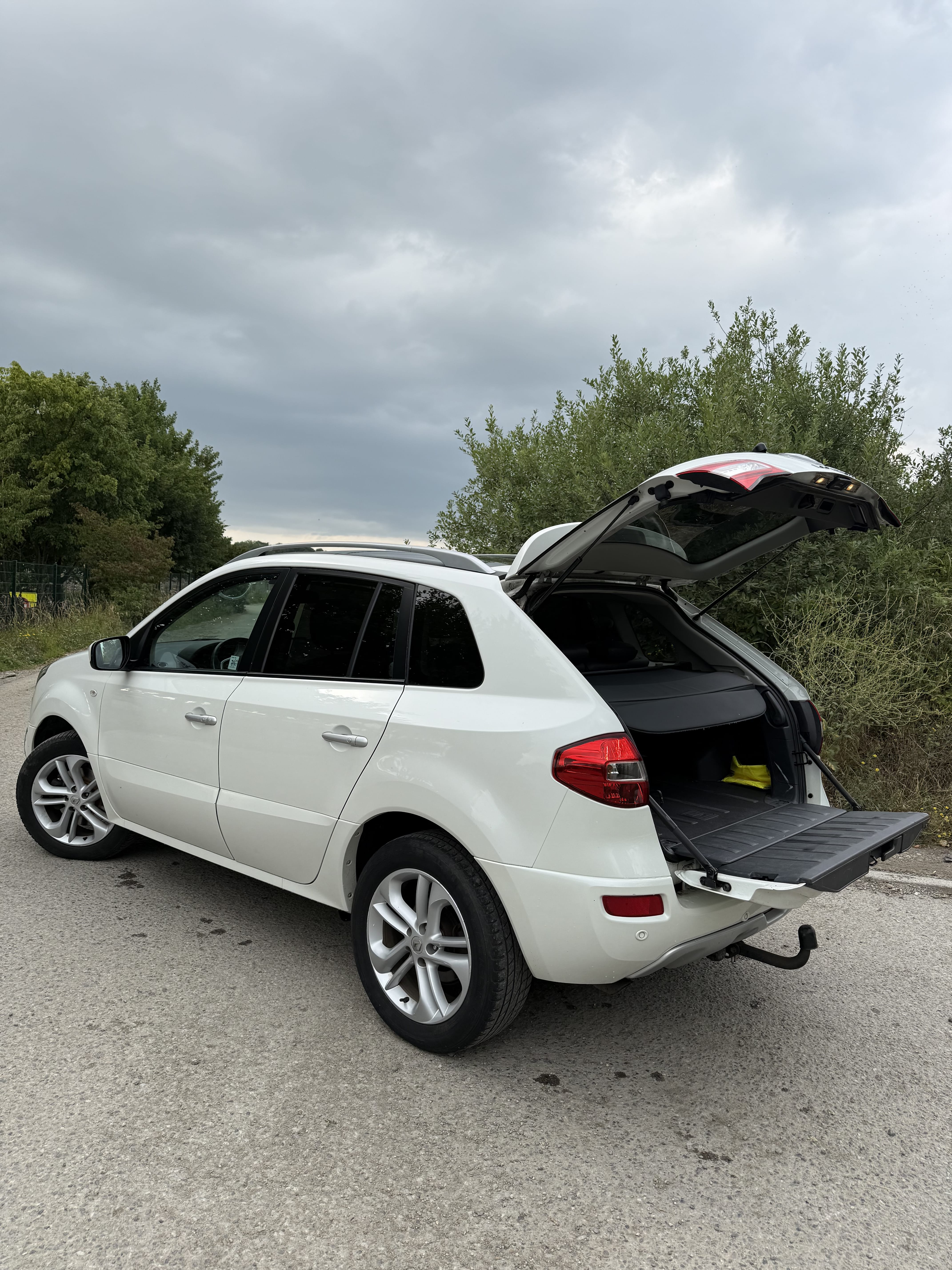 Renault Koleos 2.0 dci 150 fap bose edition 4x4 bva 6 avec Attelage