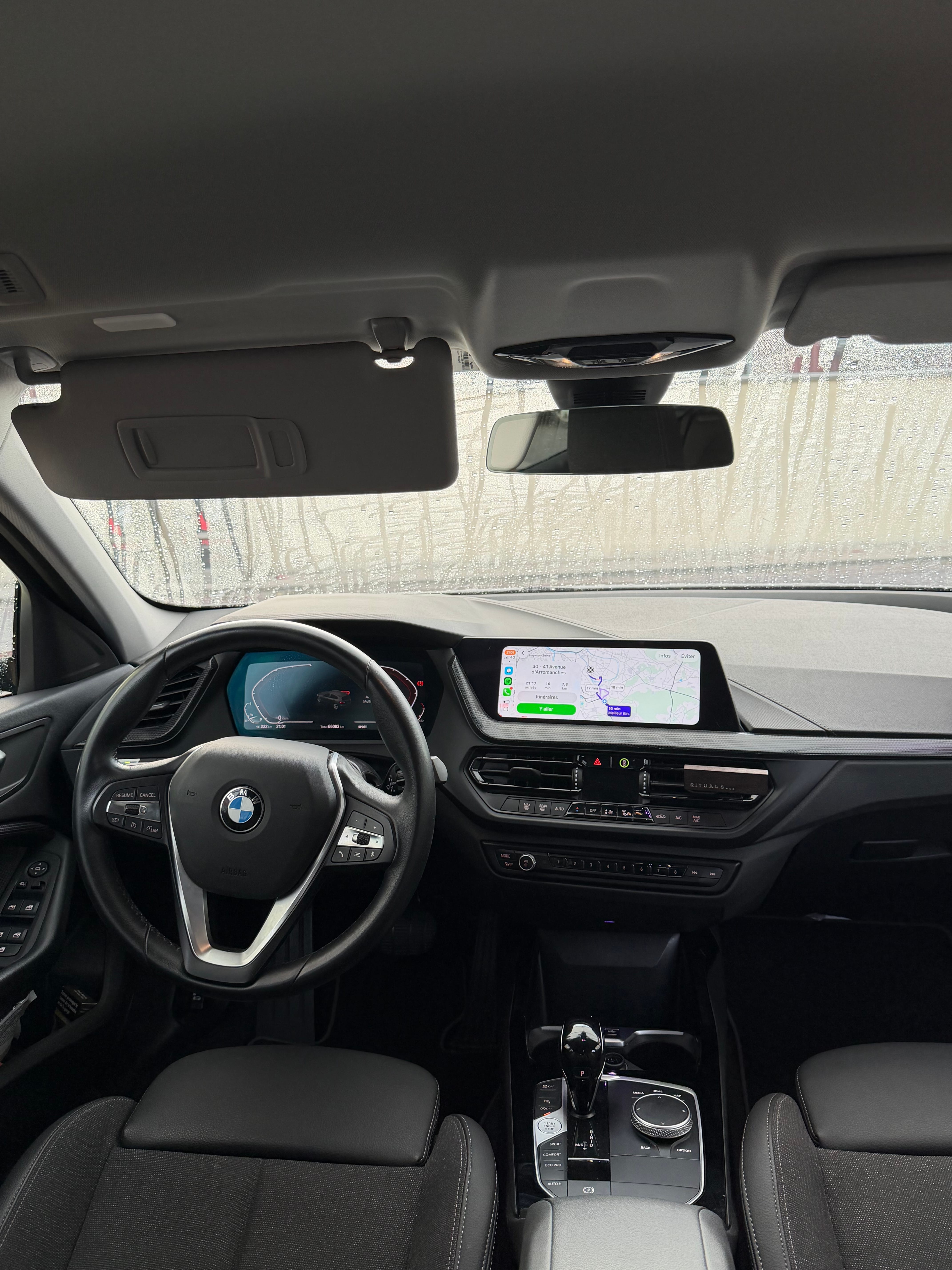 BMW Série 1 118i avec GPS