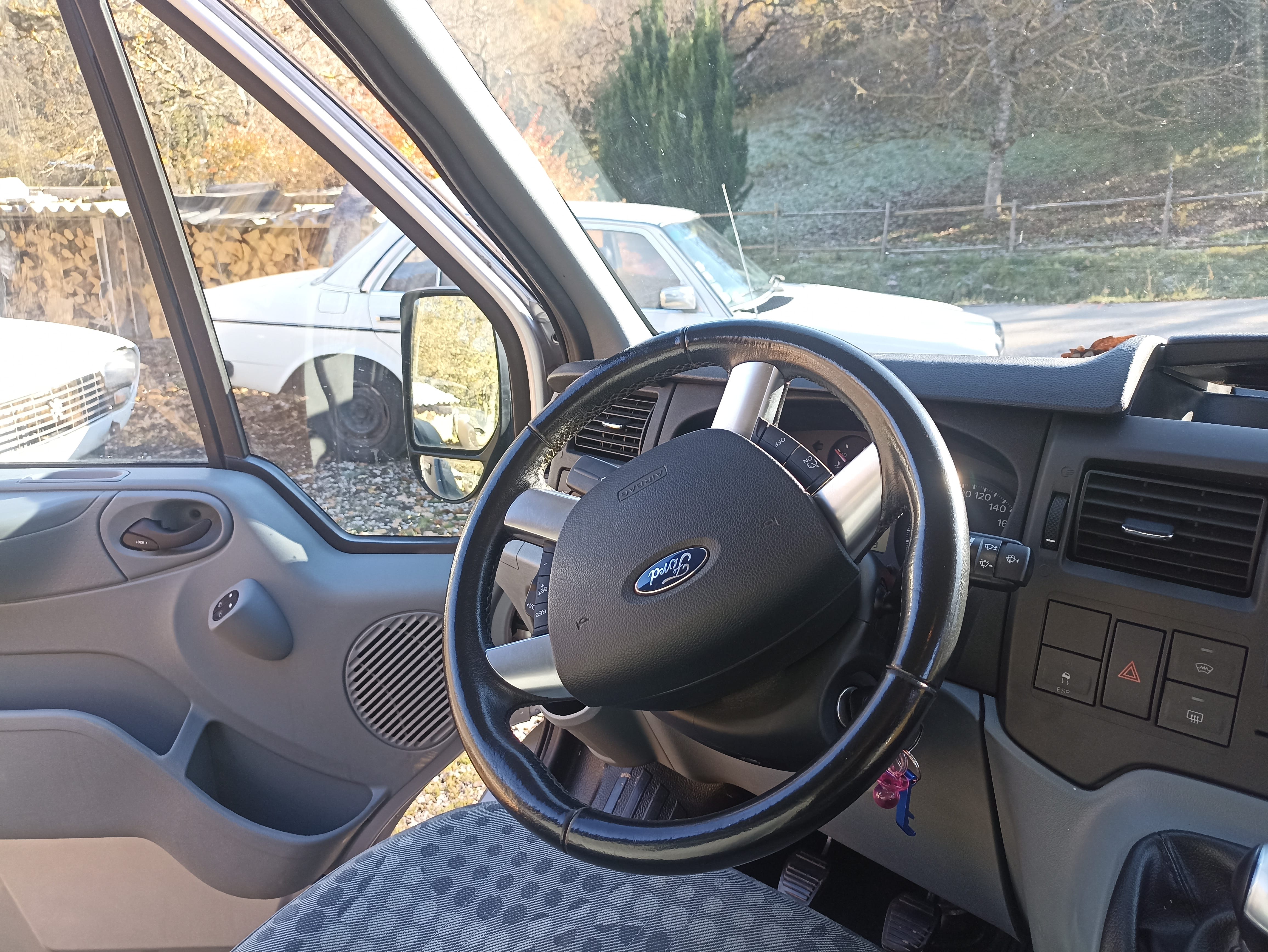 Ford Transit 350 avec GPS