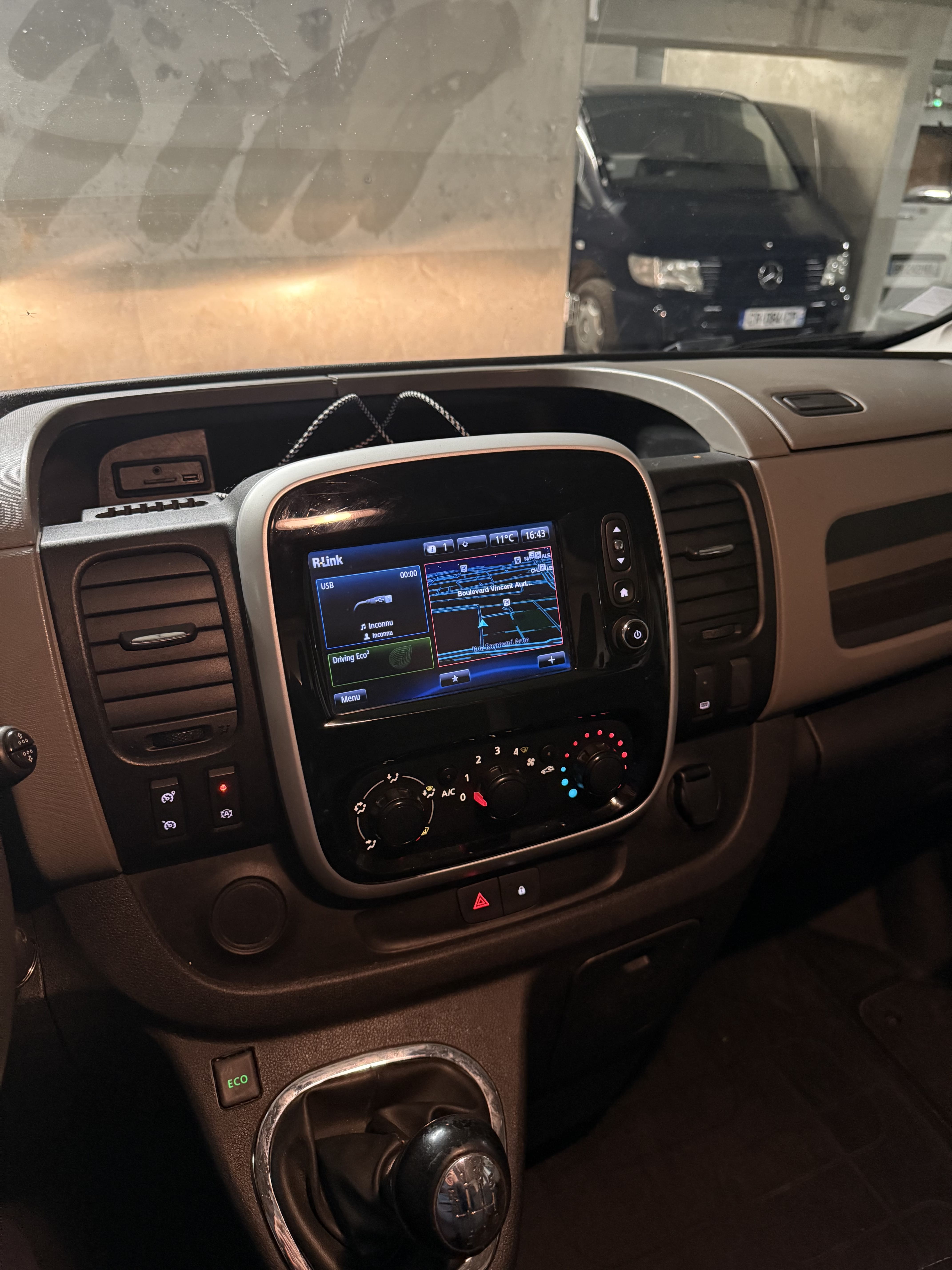 Renault Trafic avec Entrée audio / iPod