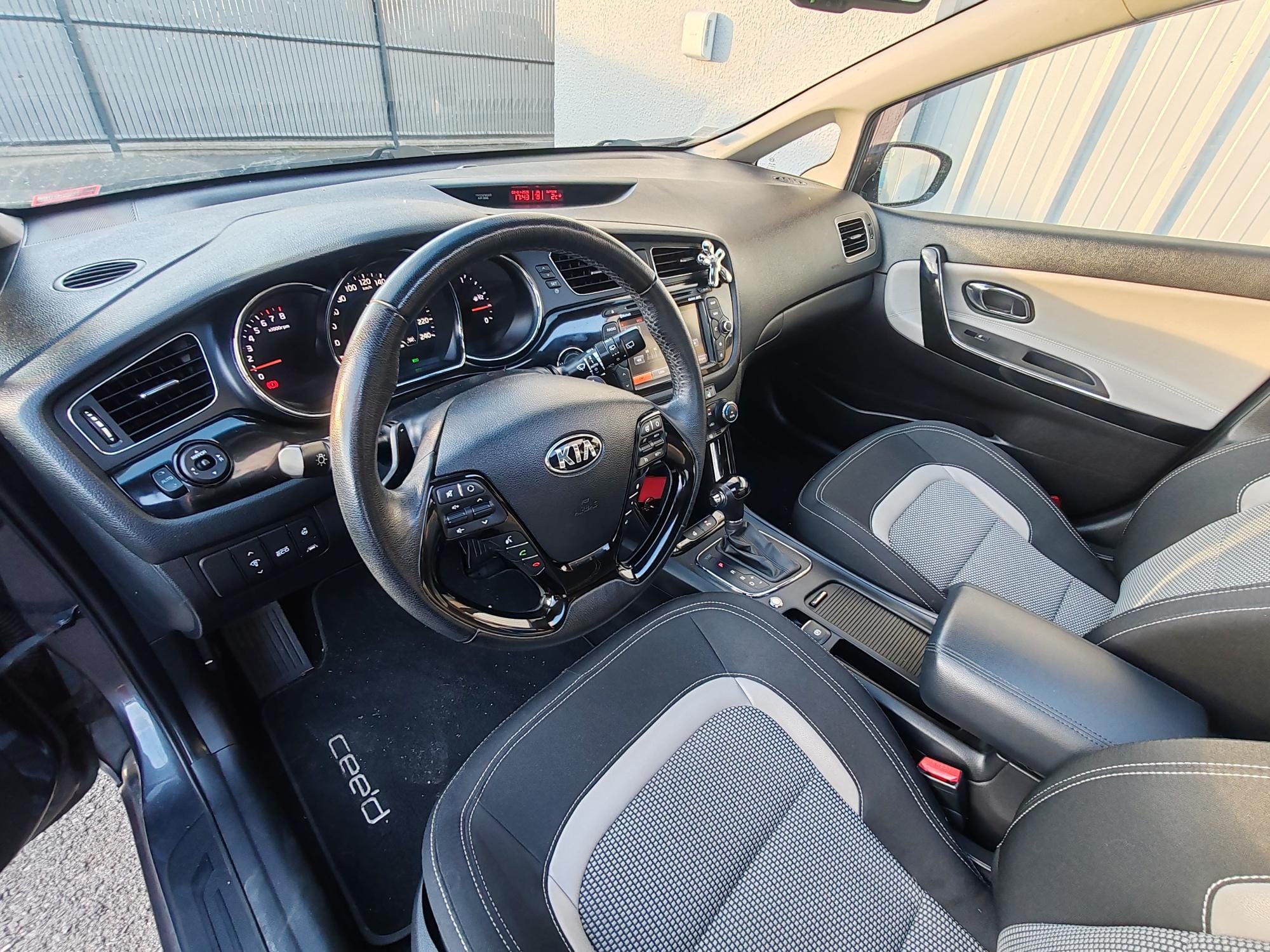 Kia Cee'd avec GPS